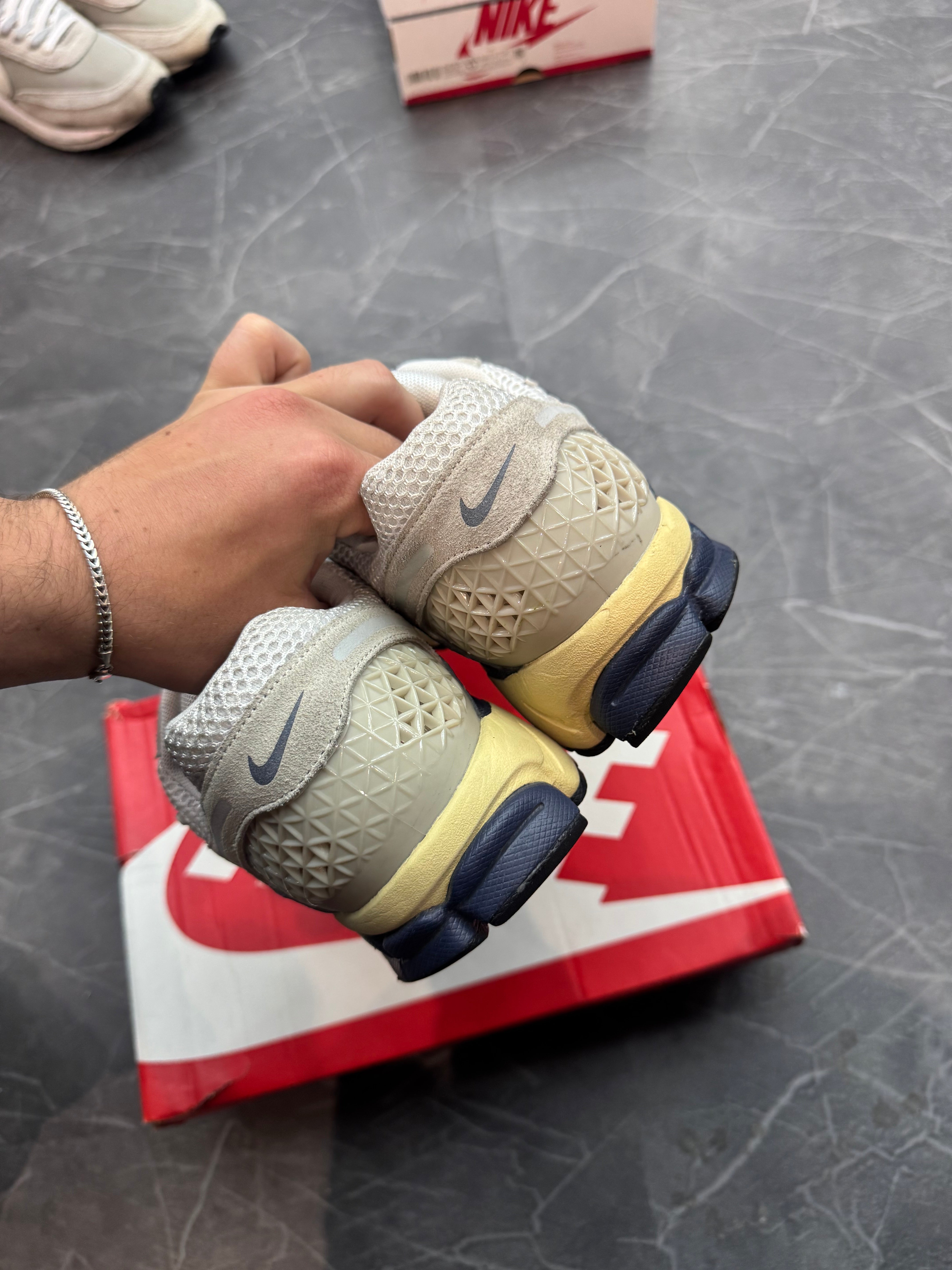 Nike Zoom Vomero 5 “Thunder Blue Cream”