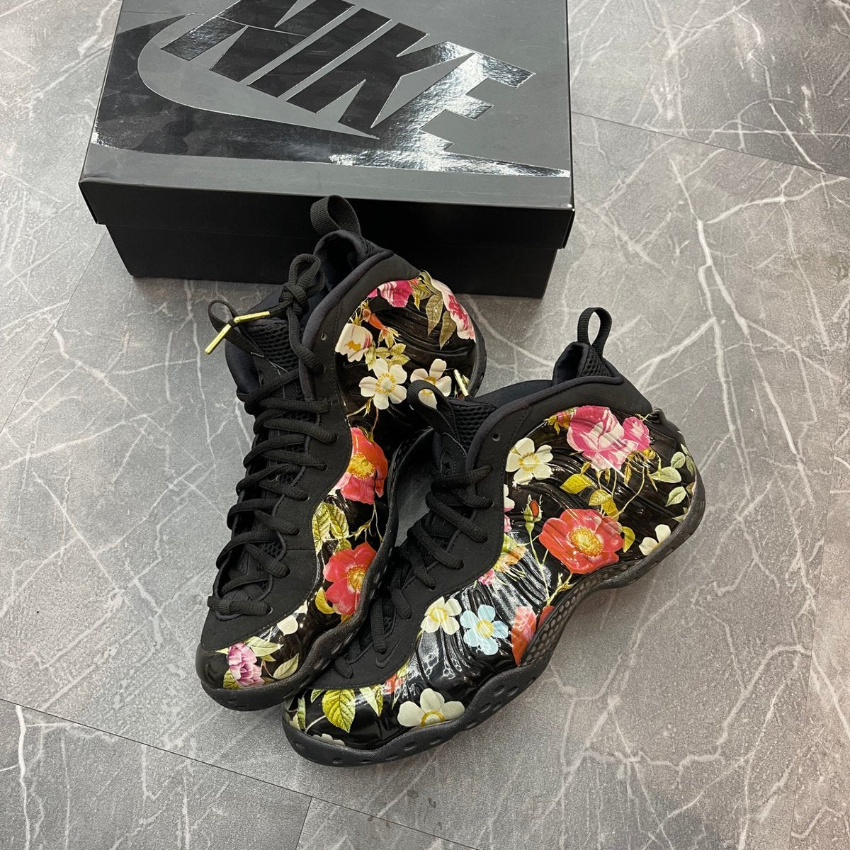 Nike Air Foamposite One Floral (Size 11.5) (Lightly Worn)