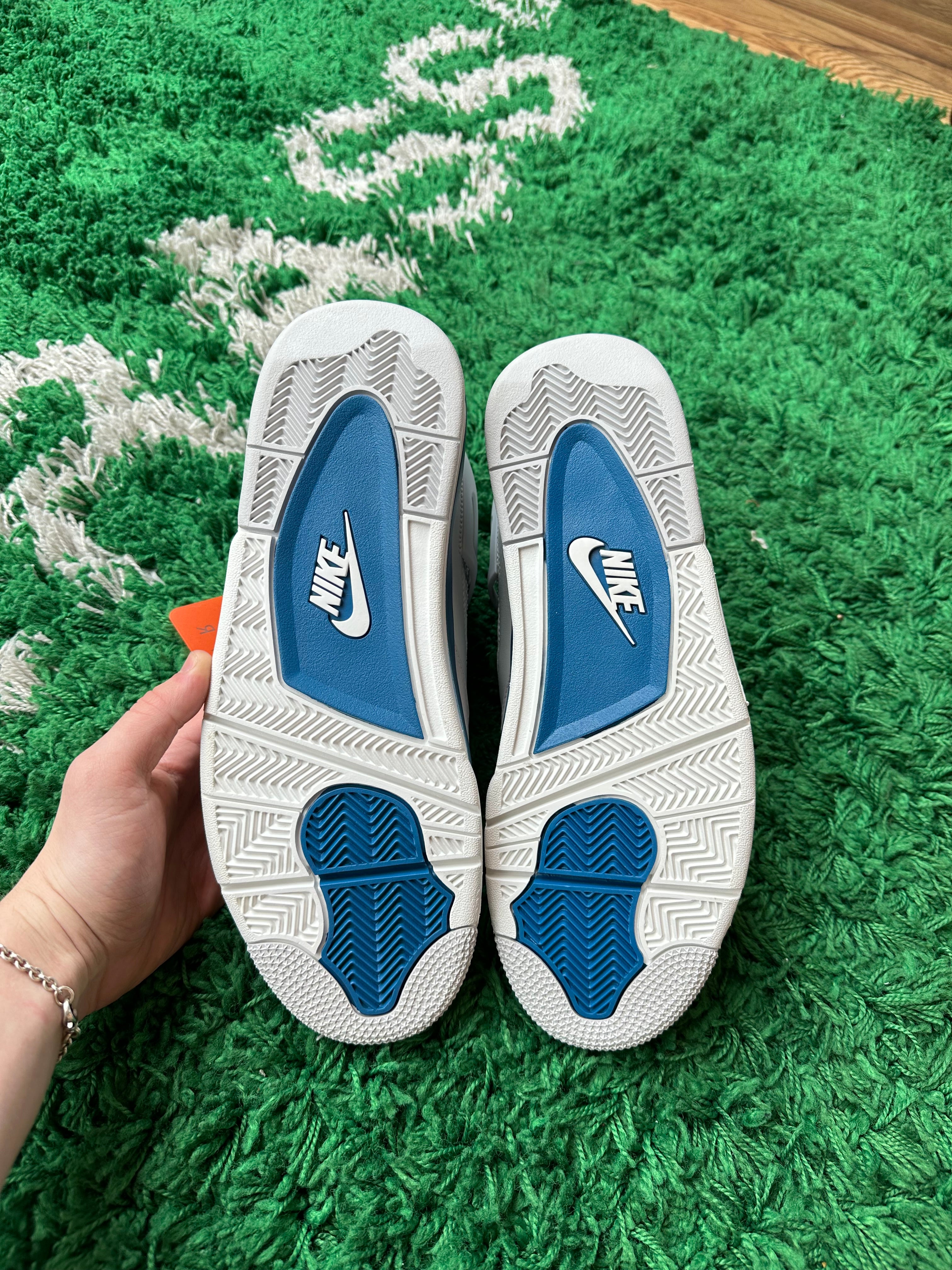 Jordan 4 “Military Blue”