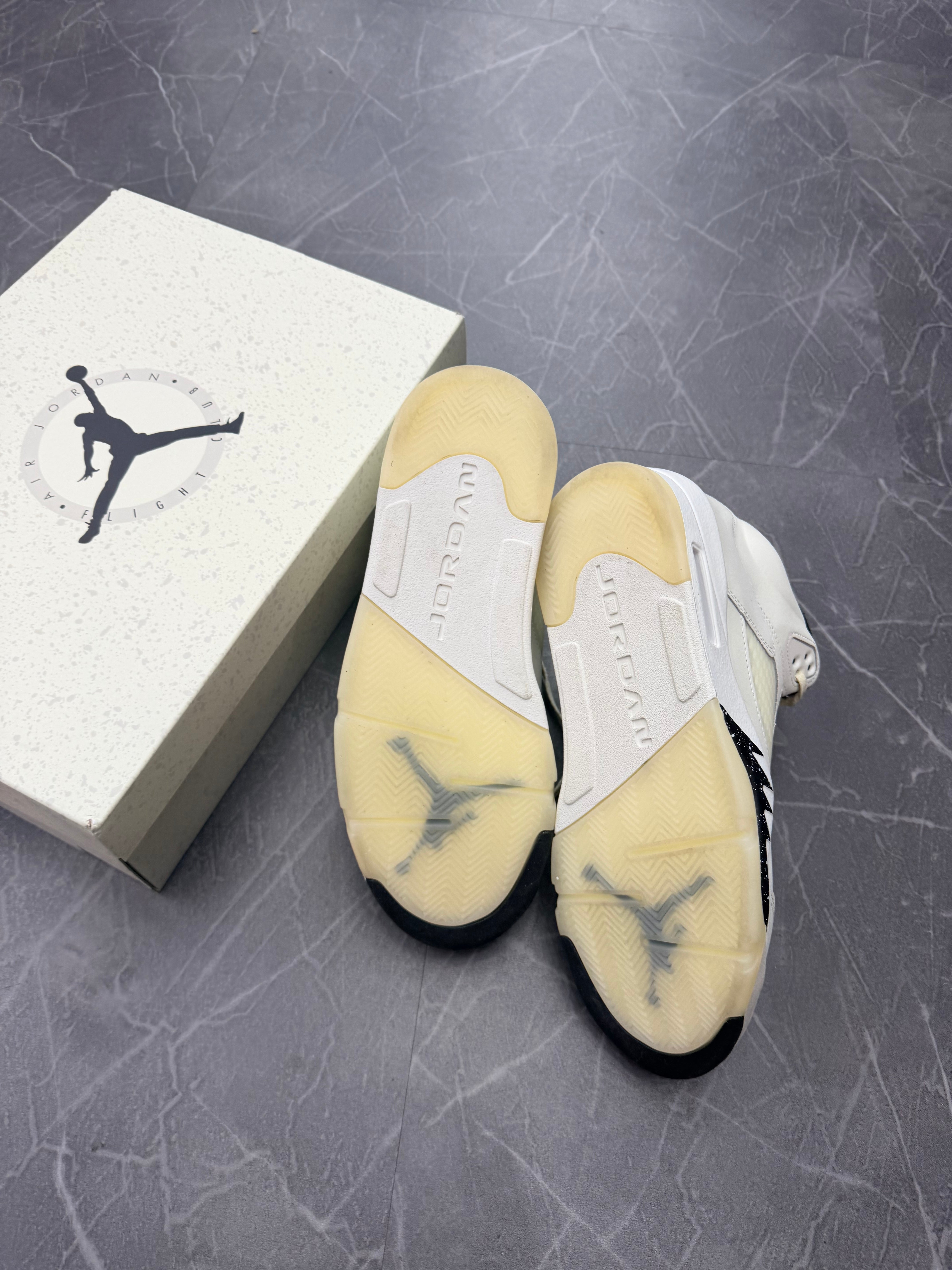 Jordan 5 “SE Sail”