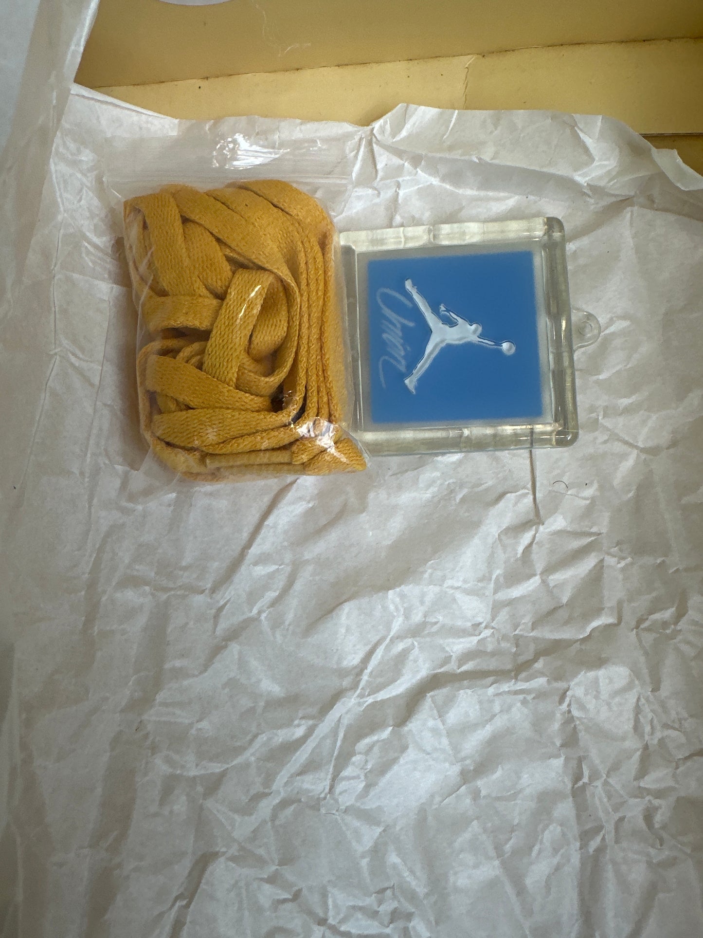 Jordan 4 Union “Off Noir”