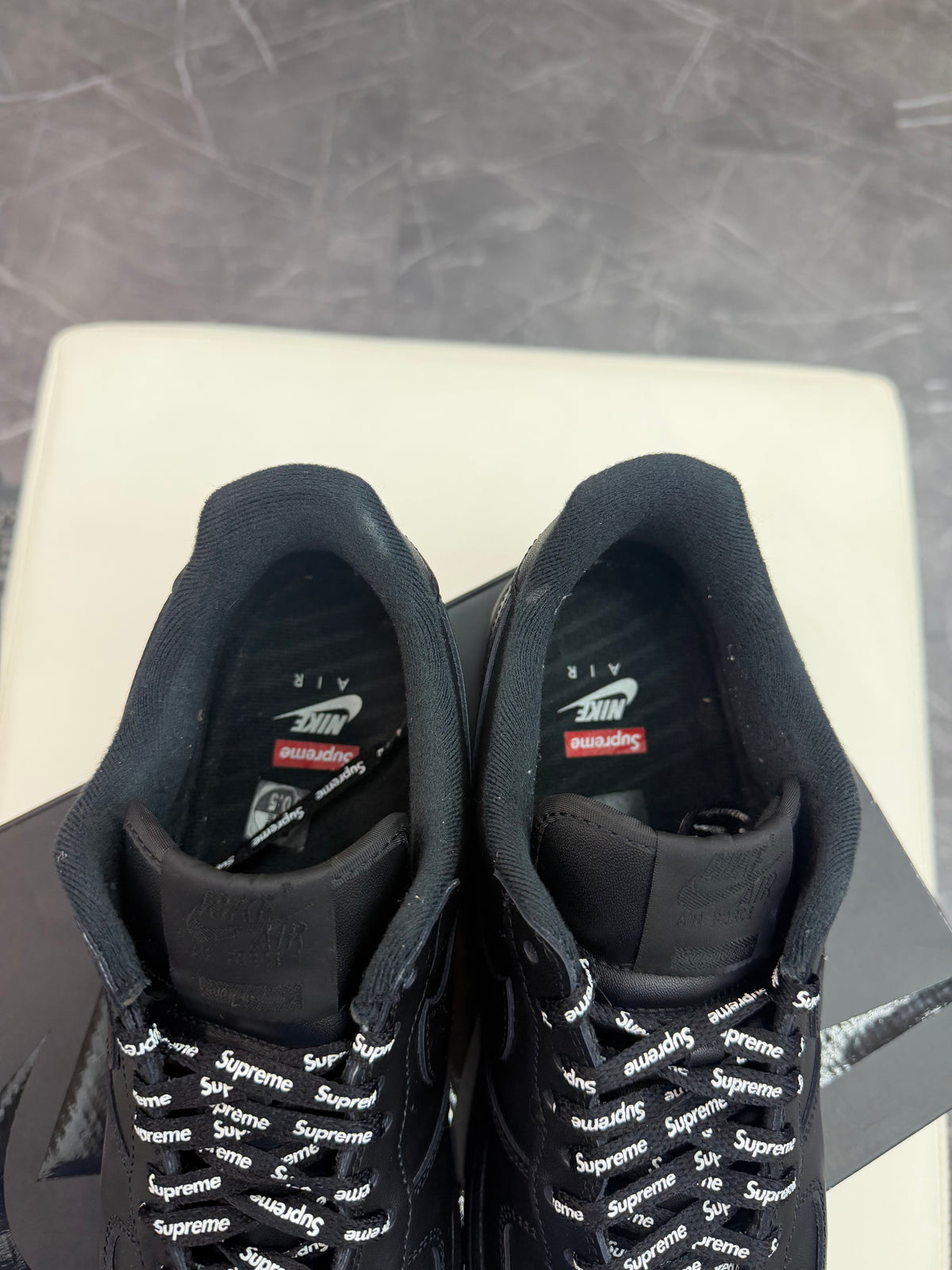 Nike Air Force 1 Low Supreme Black