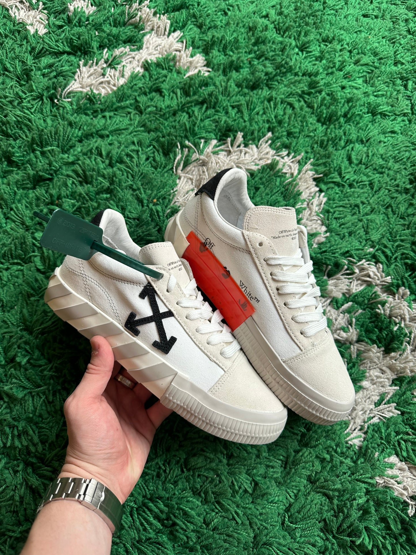 Off-White Vulc Low “White Beige”