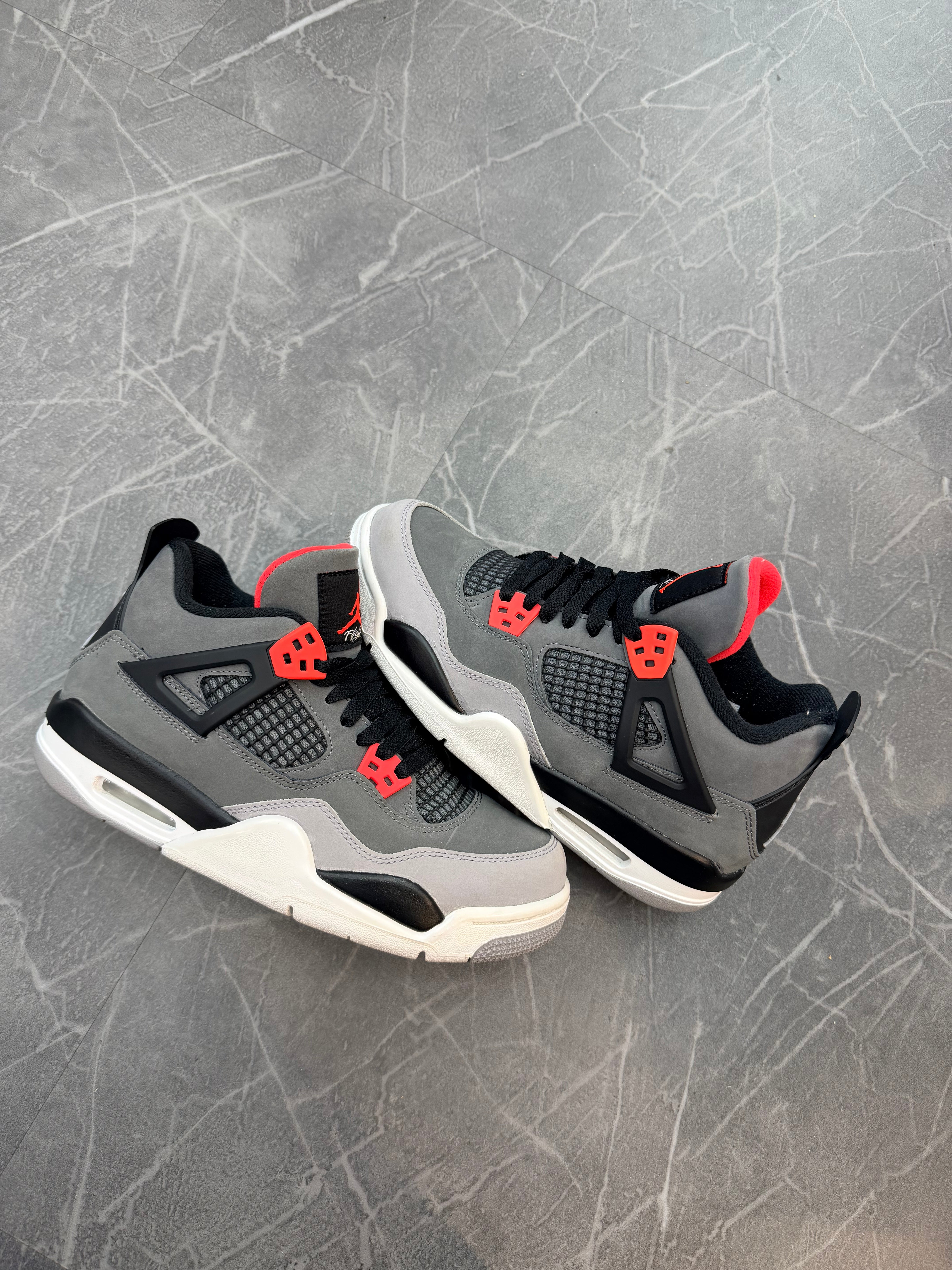 Jordan 4 “Infrared”