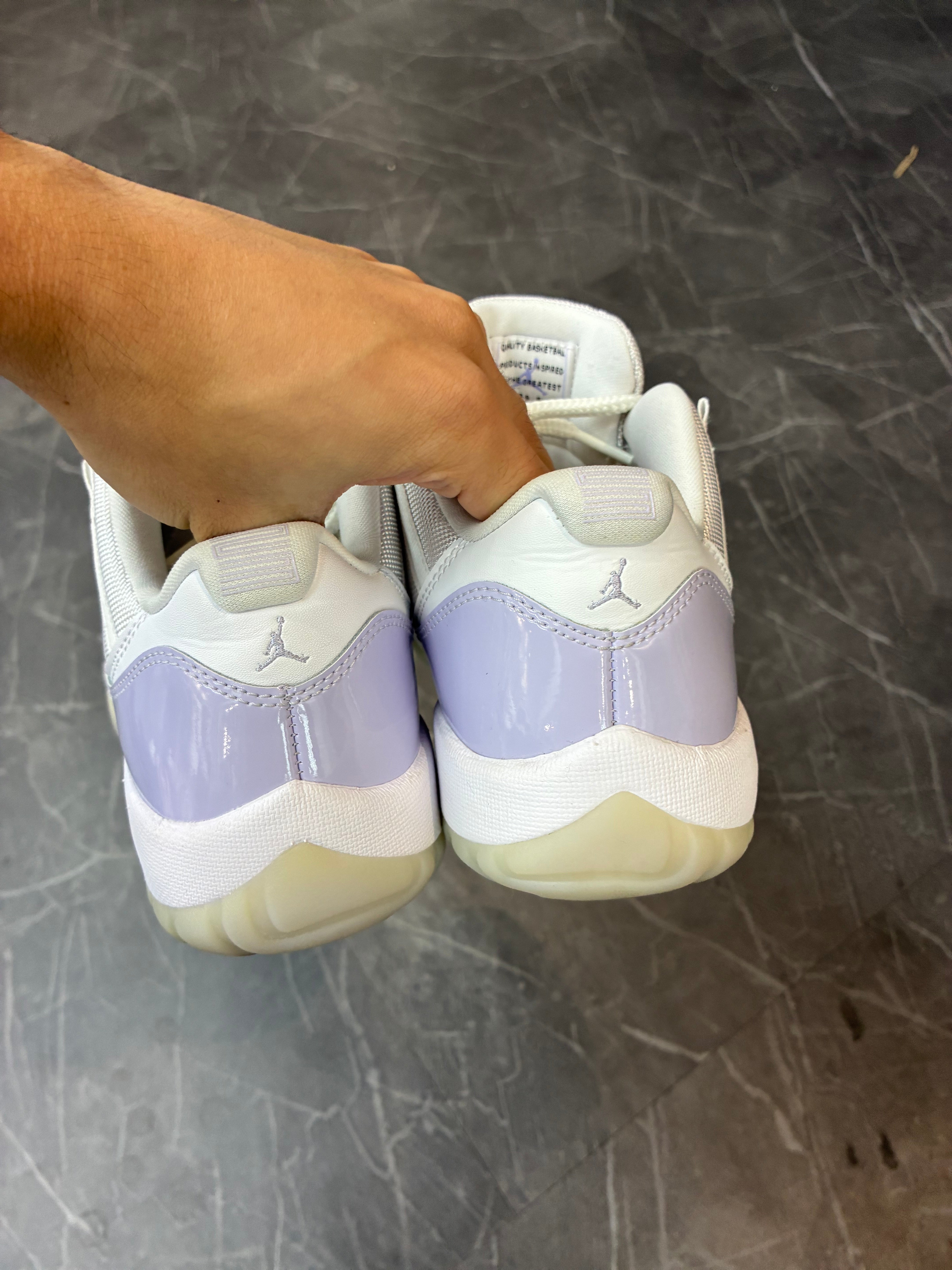 Jordan 11 “Pure Violet”