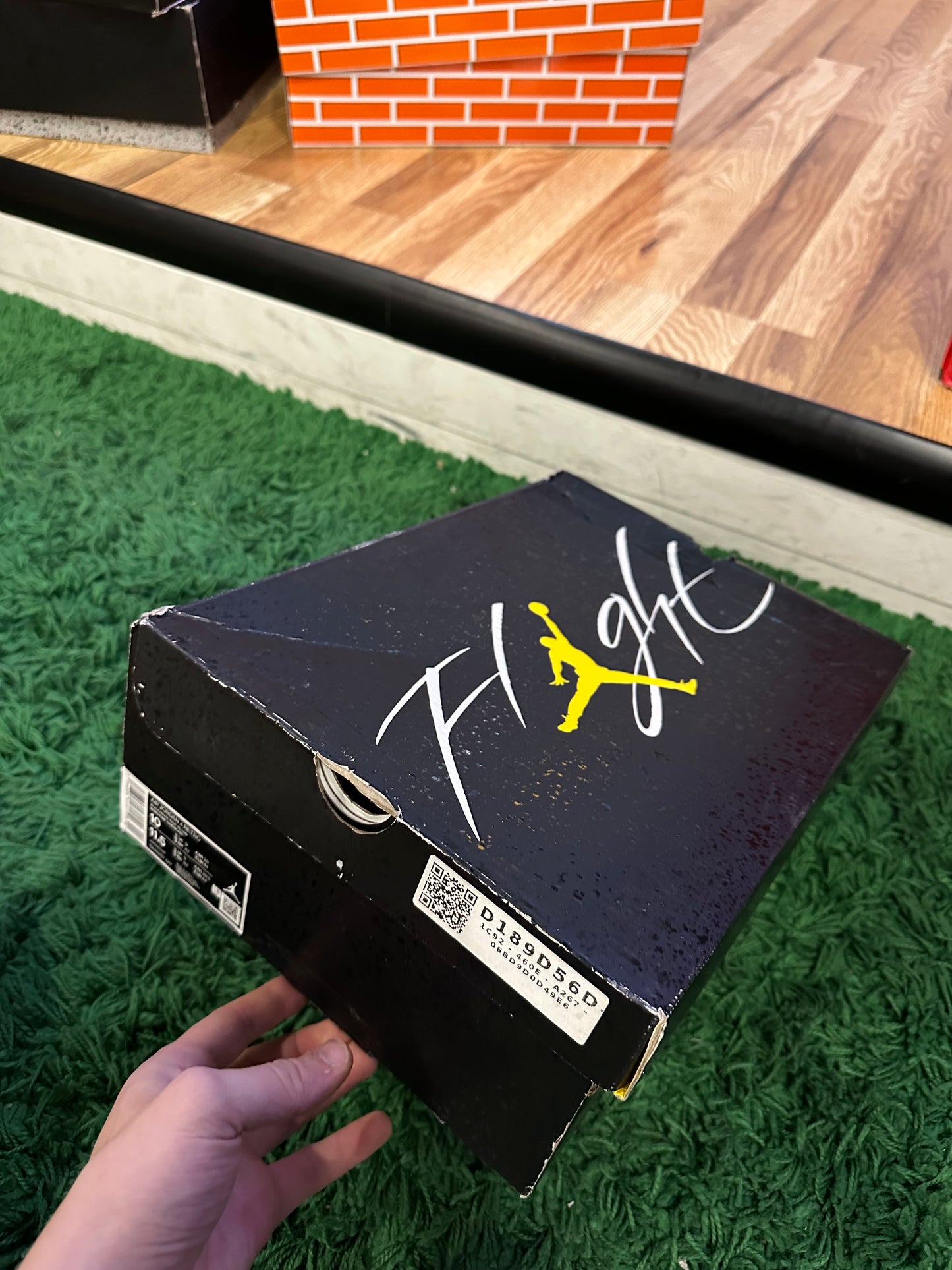 Jordan 4 “Thunder”