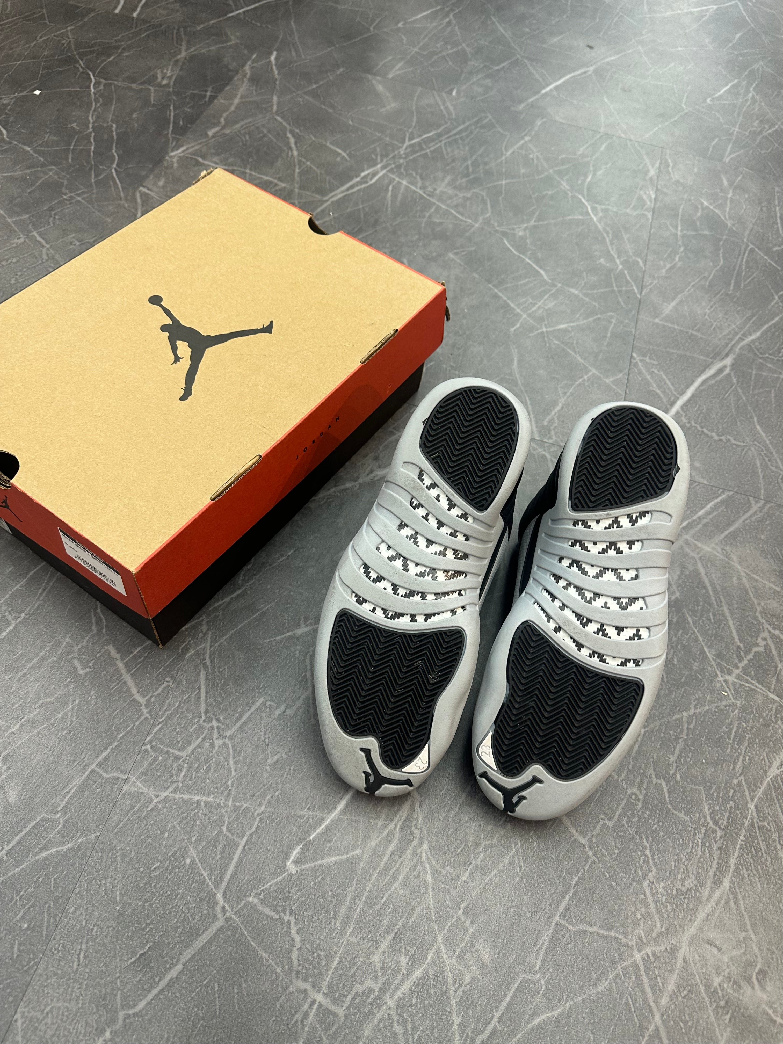 Jordan 12 “Barons”