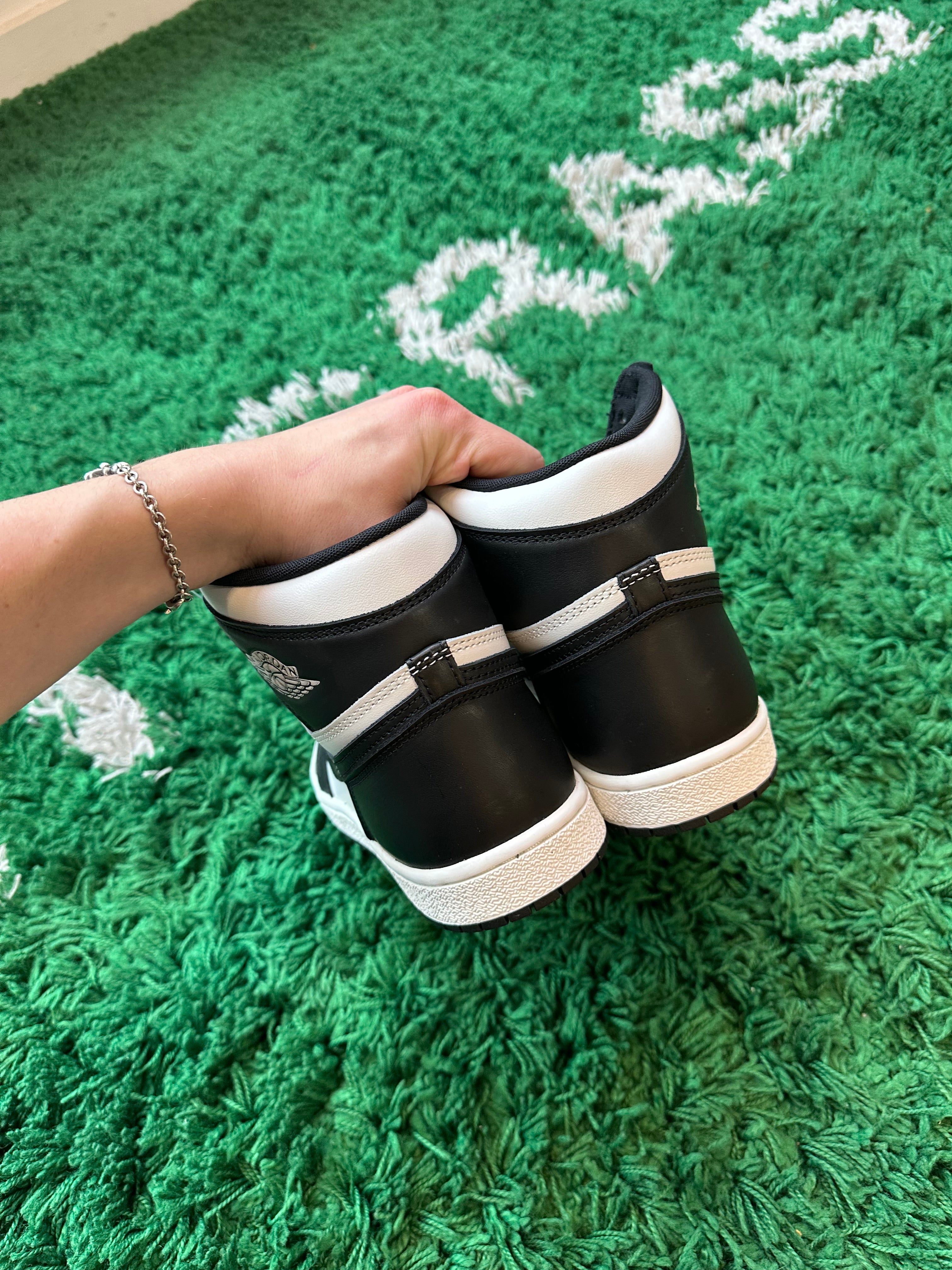 Jordan 1 High “Black White” ‘85