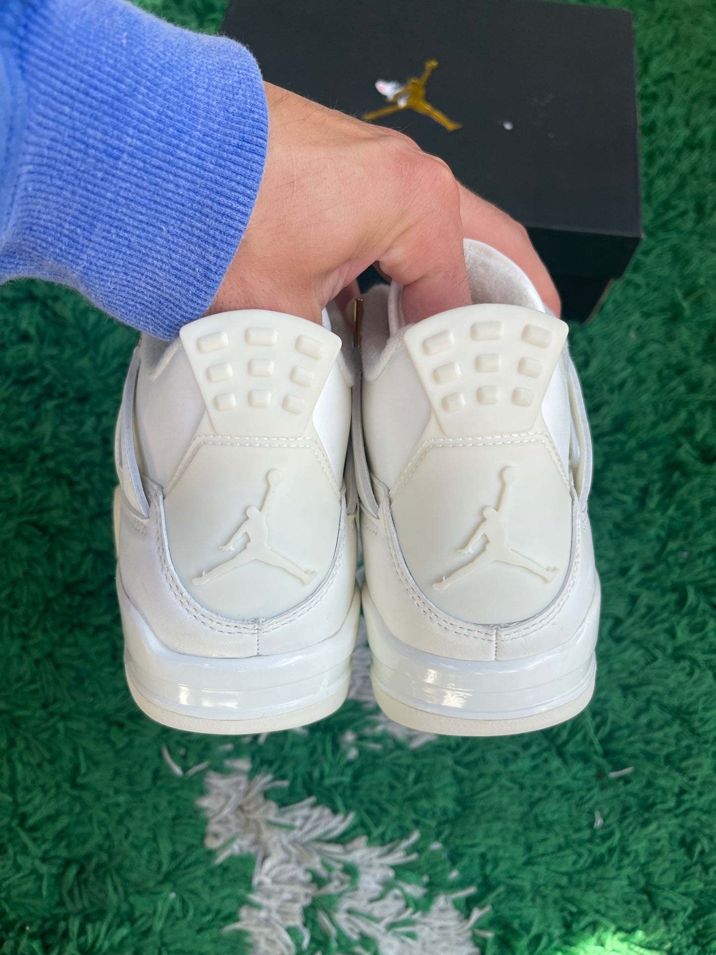 Jordan 4 “Metallic Gold”