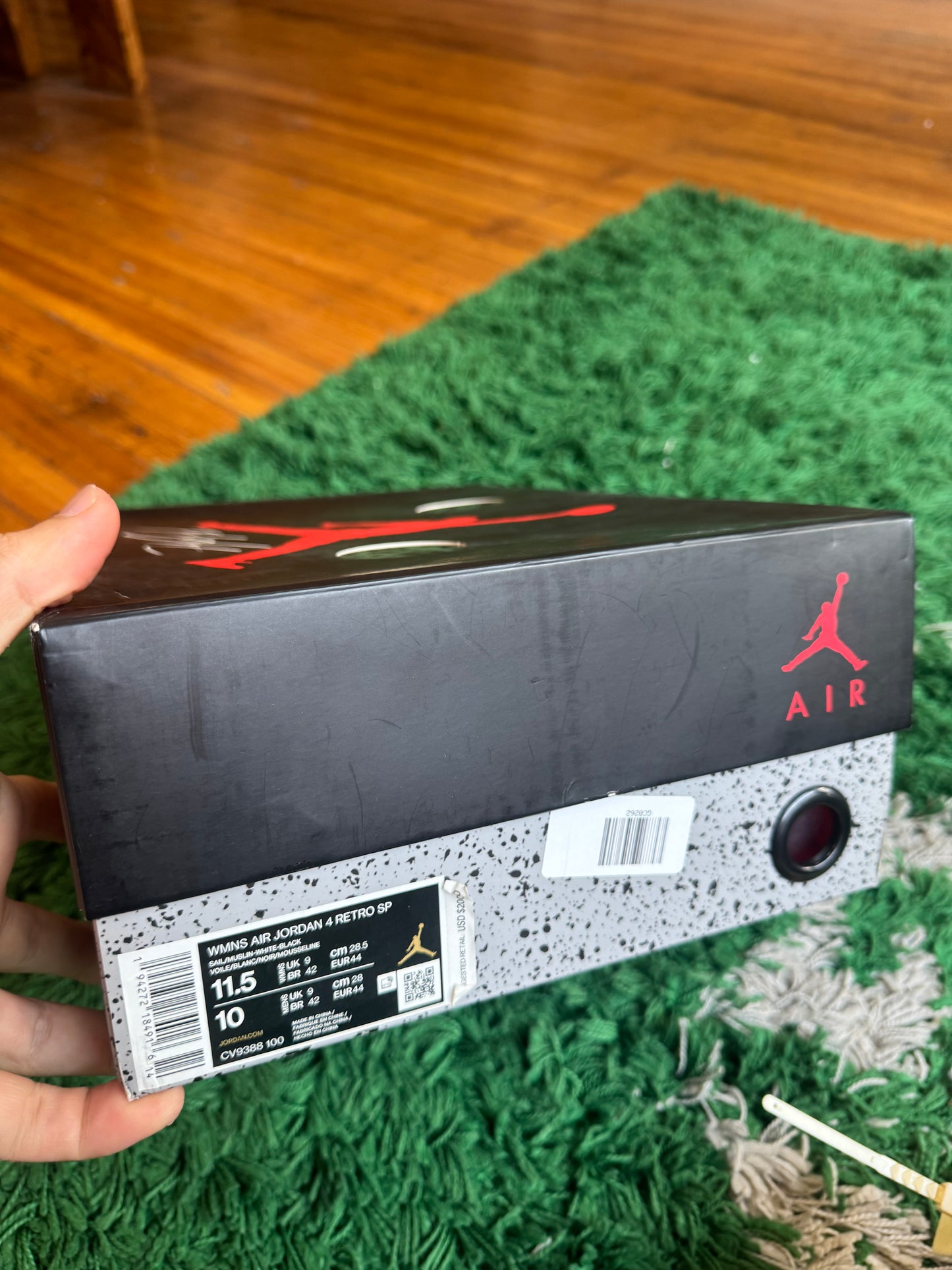 Off-White Jordan 4 “Sail”