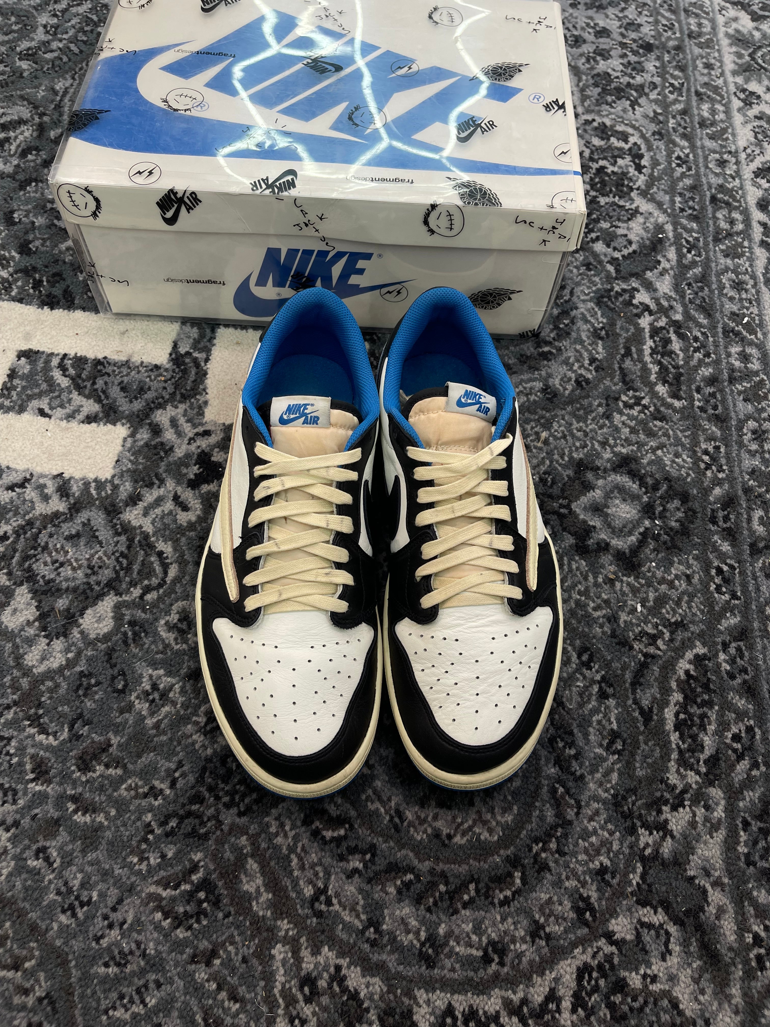Jordan 1 Low x Travis Scott “Fragment”