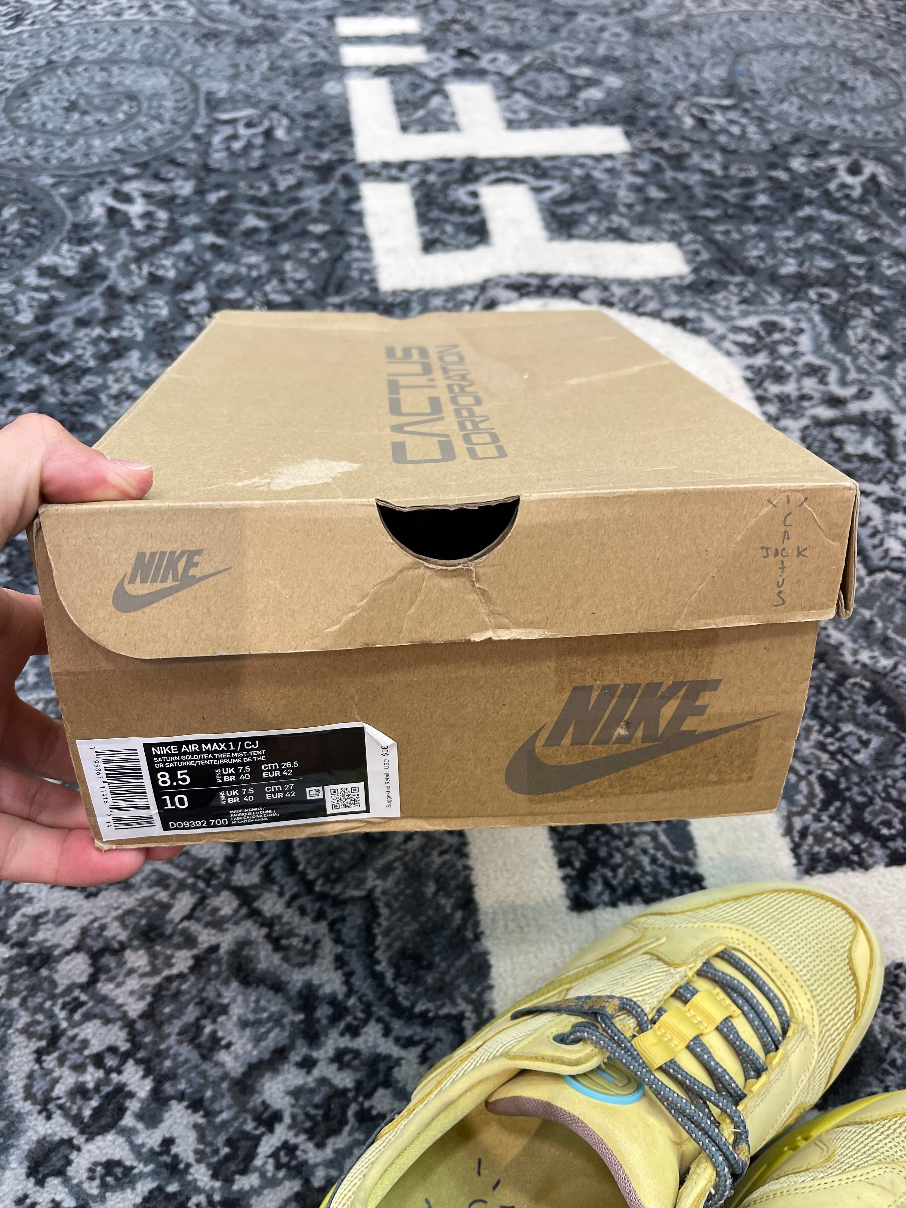 Nike Air Max 1 x Travis Scott “Saturn Gold”