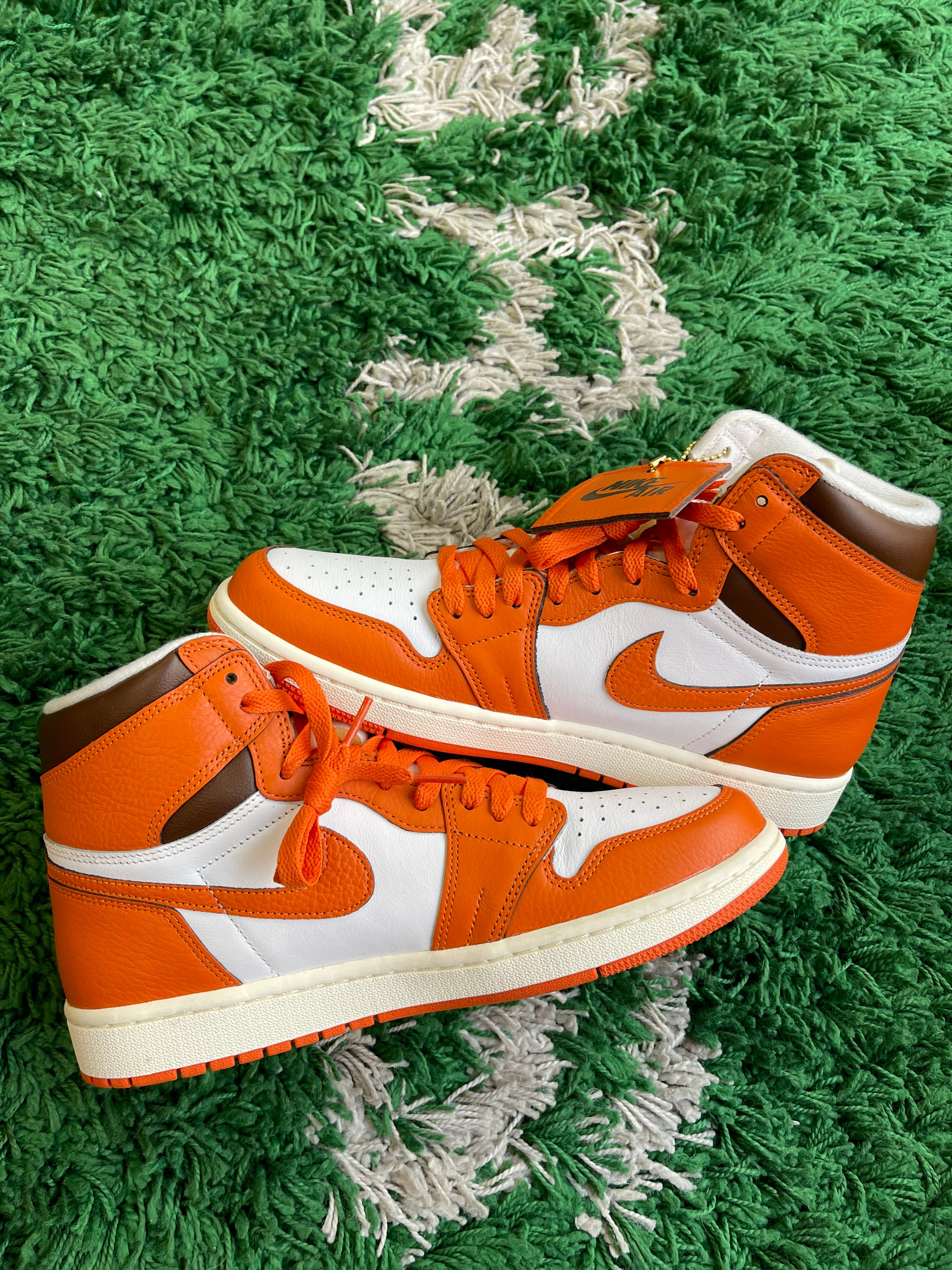 Jordan 1 High “Starfish”