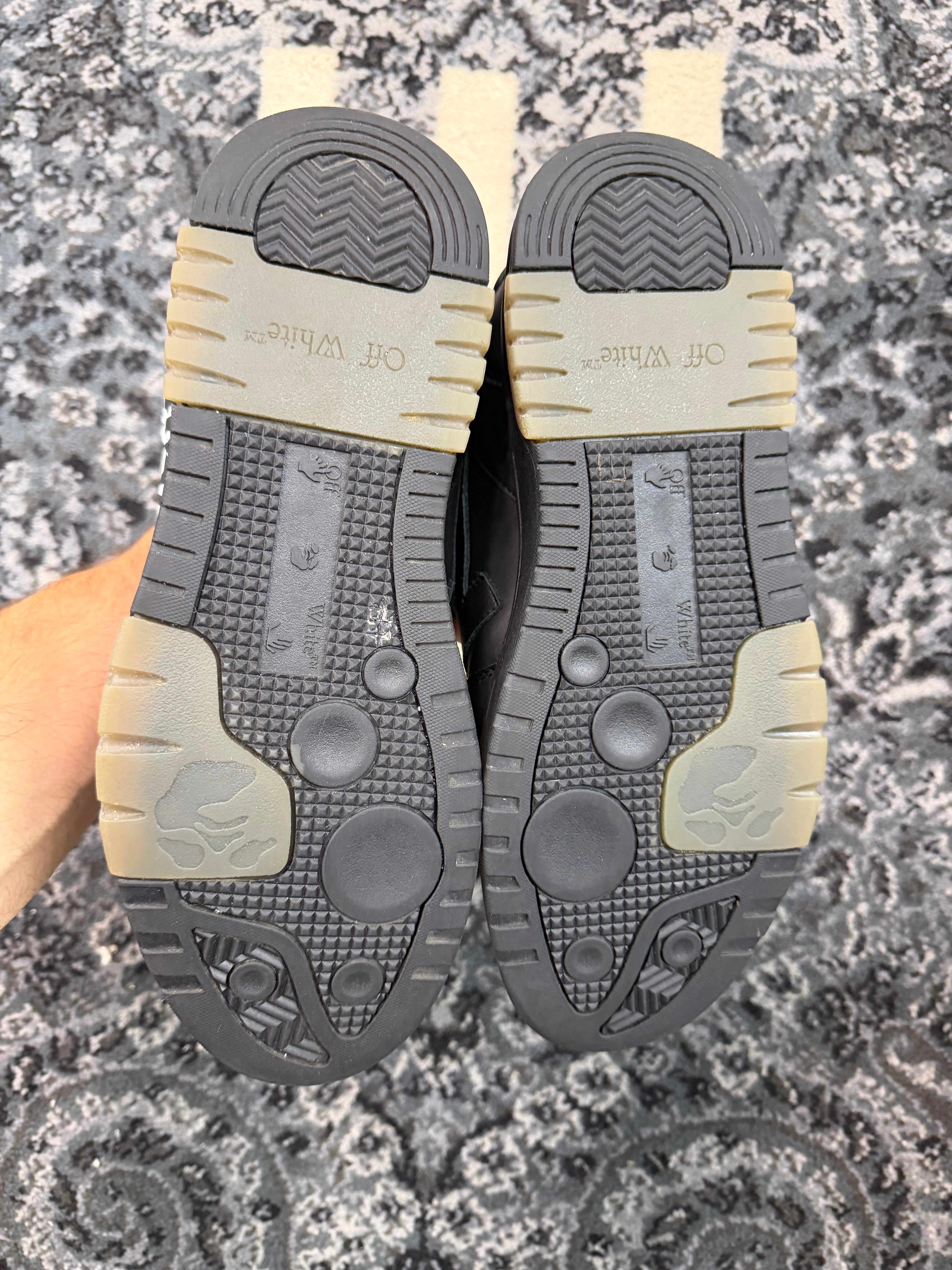 Off White Out Of Office “Black Bubble Letter”