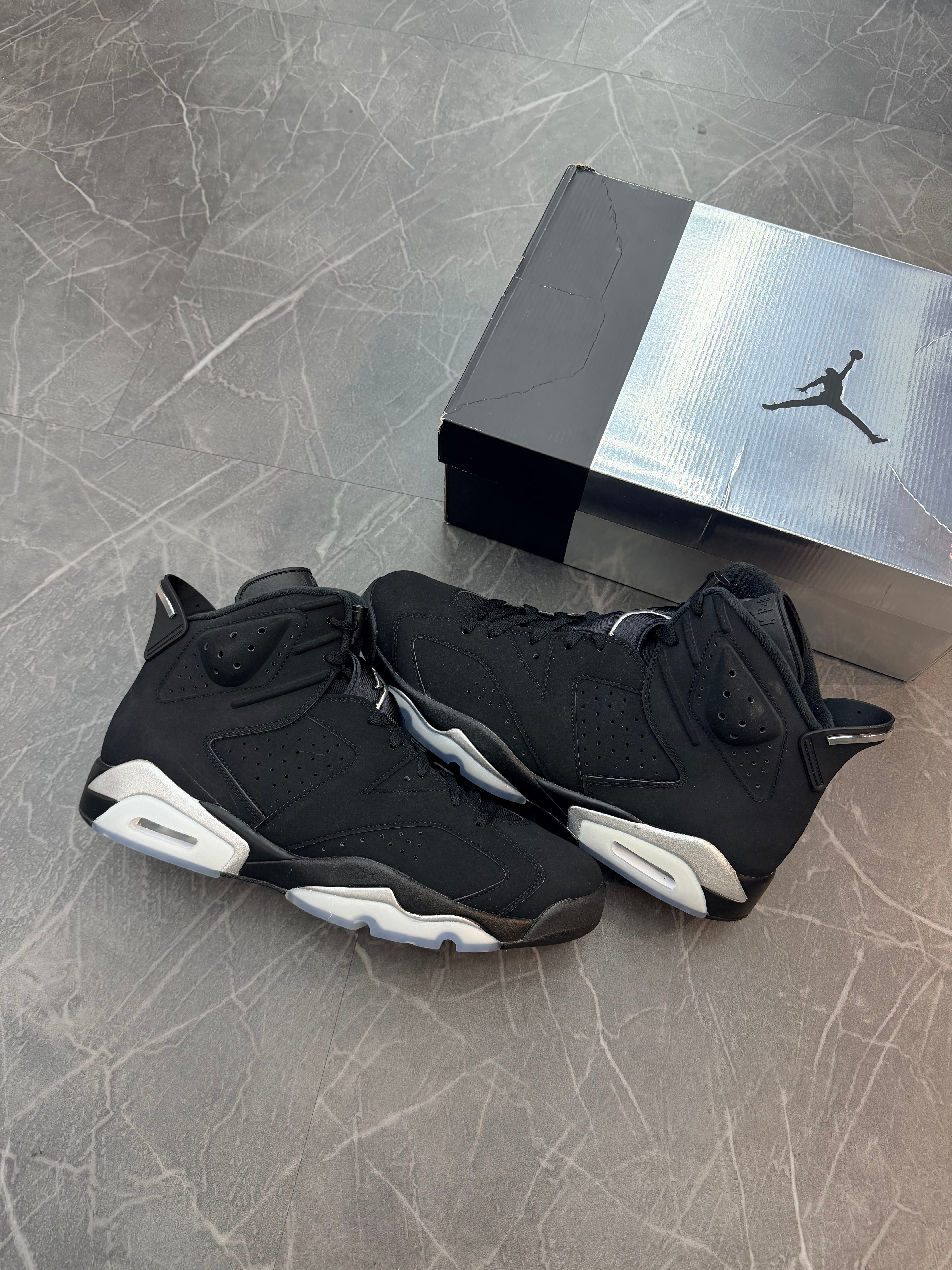 Jordan 6 “Chrome”