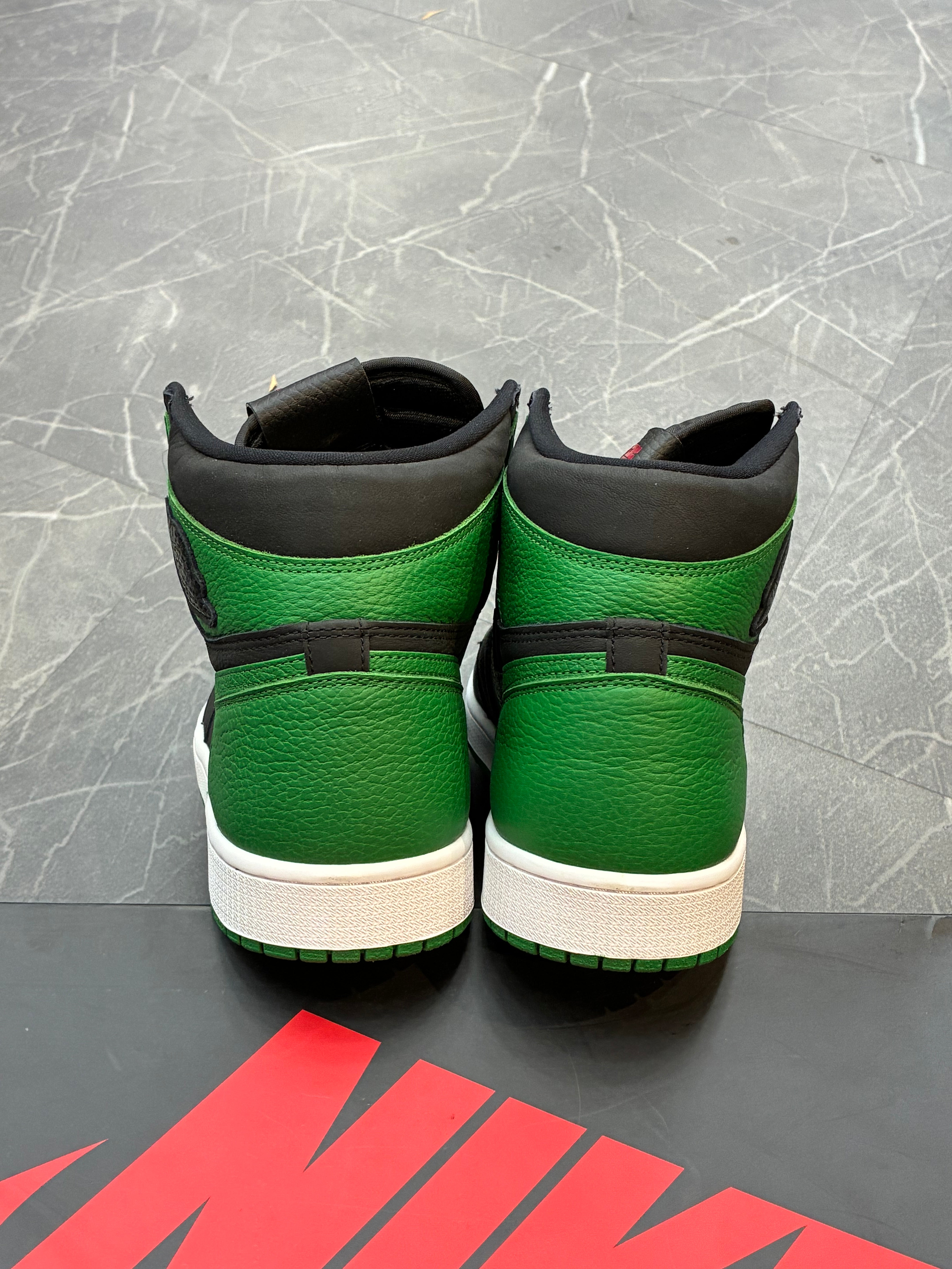 Jordan 1 High “Lucky Green Black”