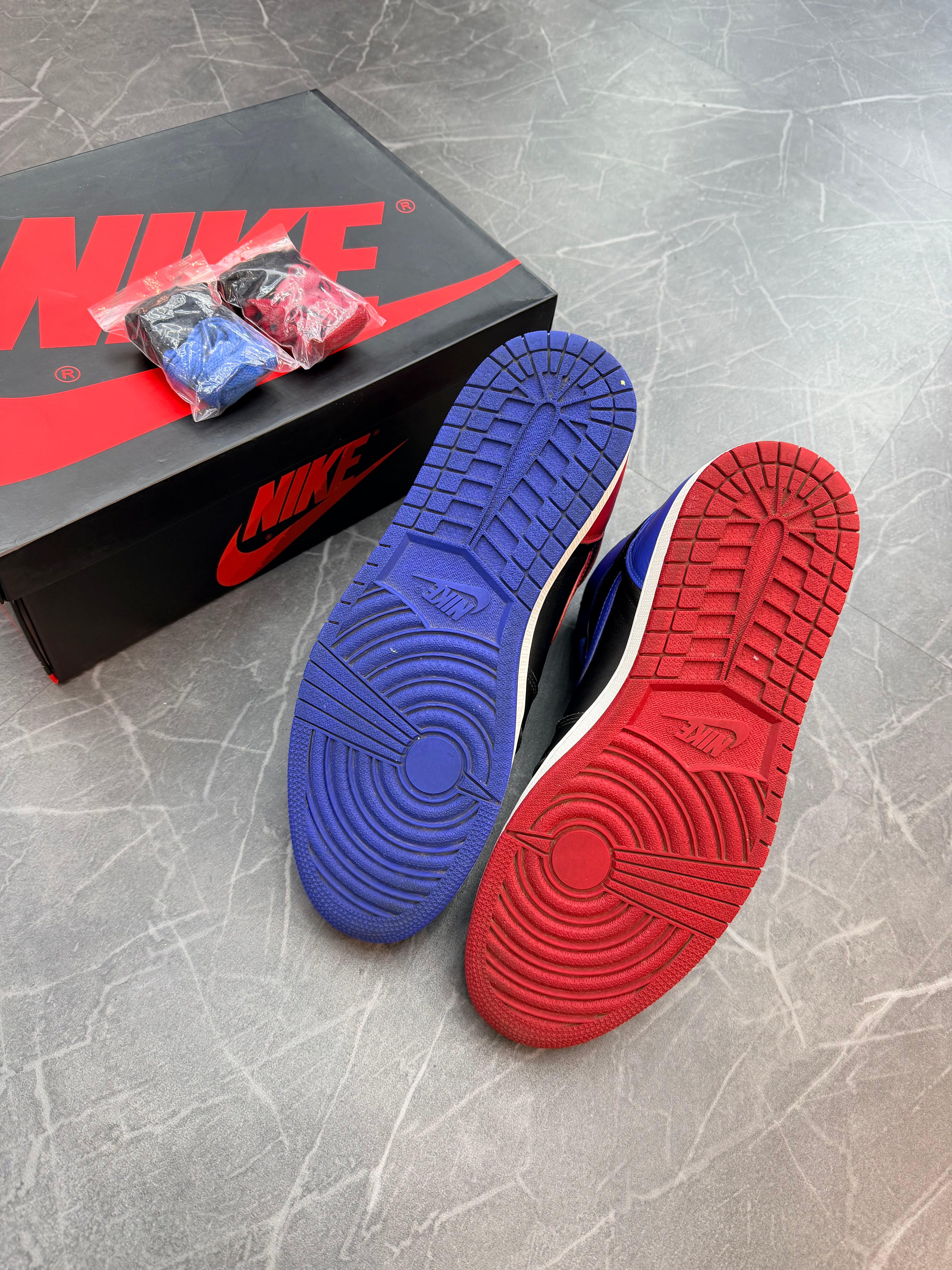 Jordan 1 High “Top 3”