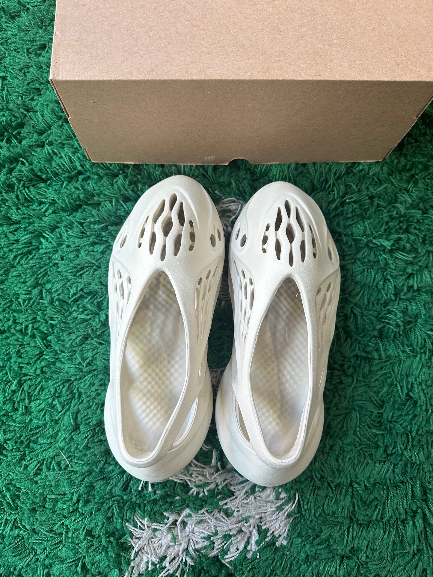 Yeezy Foam Runner “Sand”
