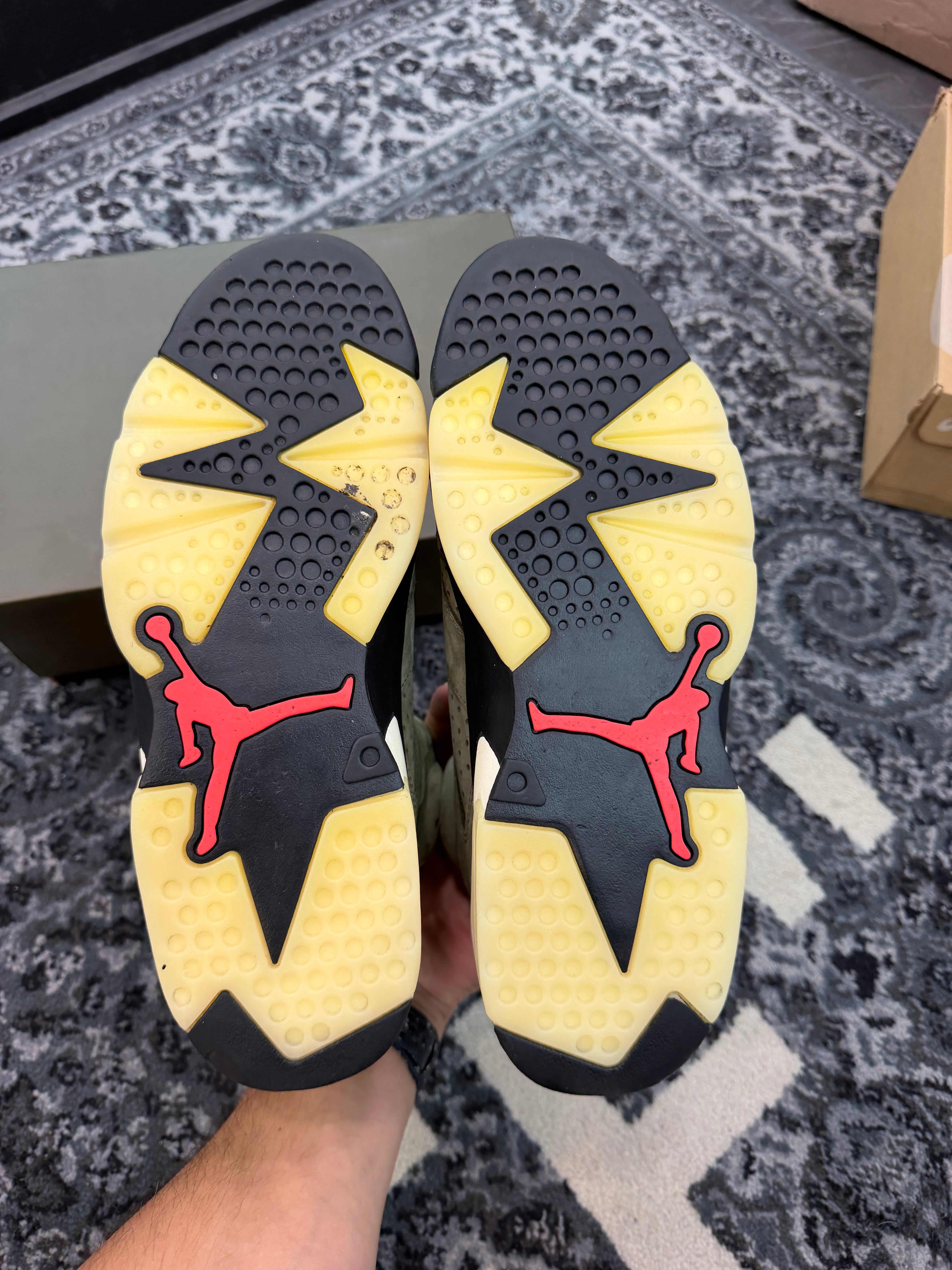 Jordan 6 x Travis Scott “Olive”