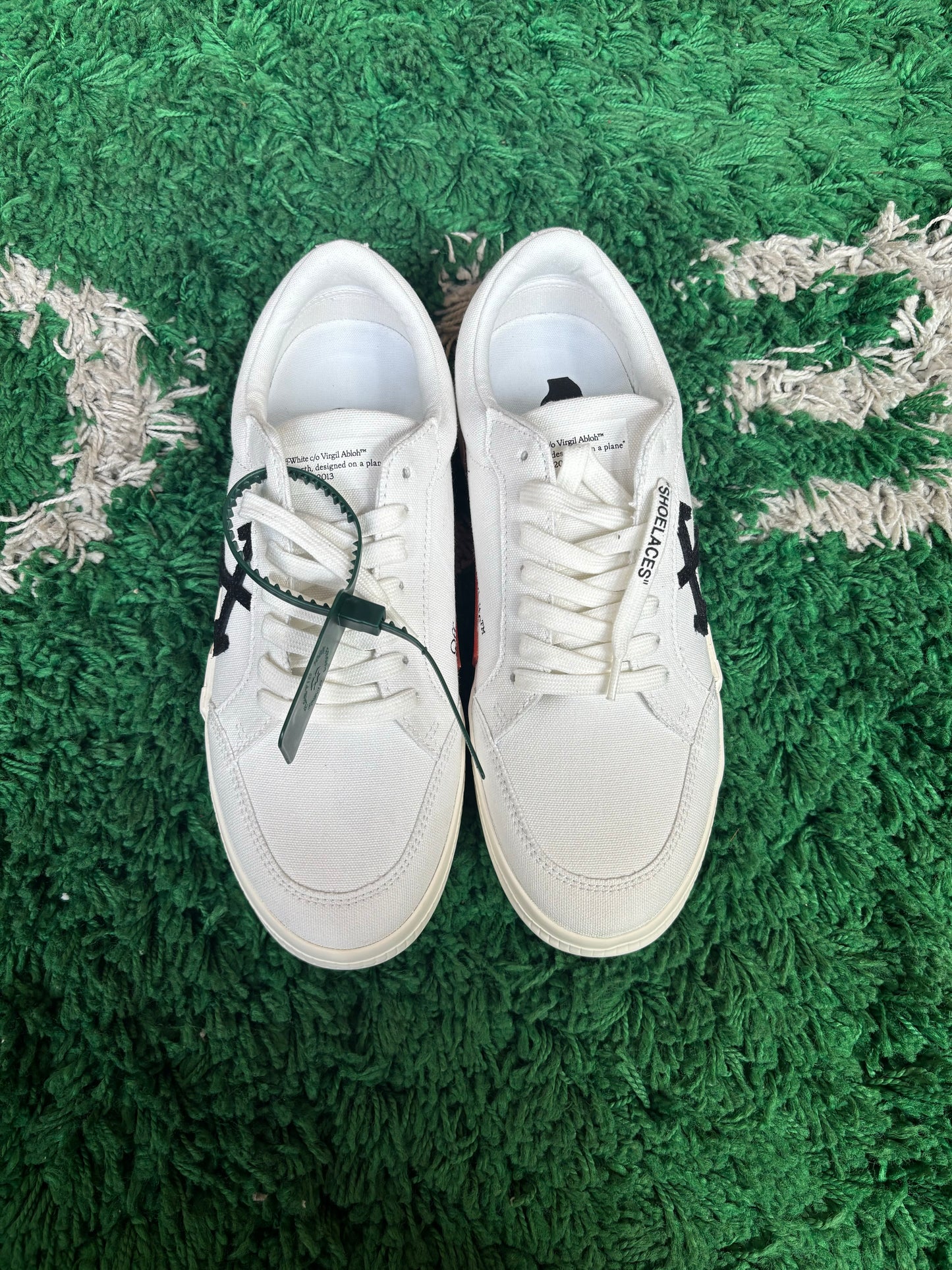 OFF-WHITE Vulc Low “Triple White”
