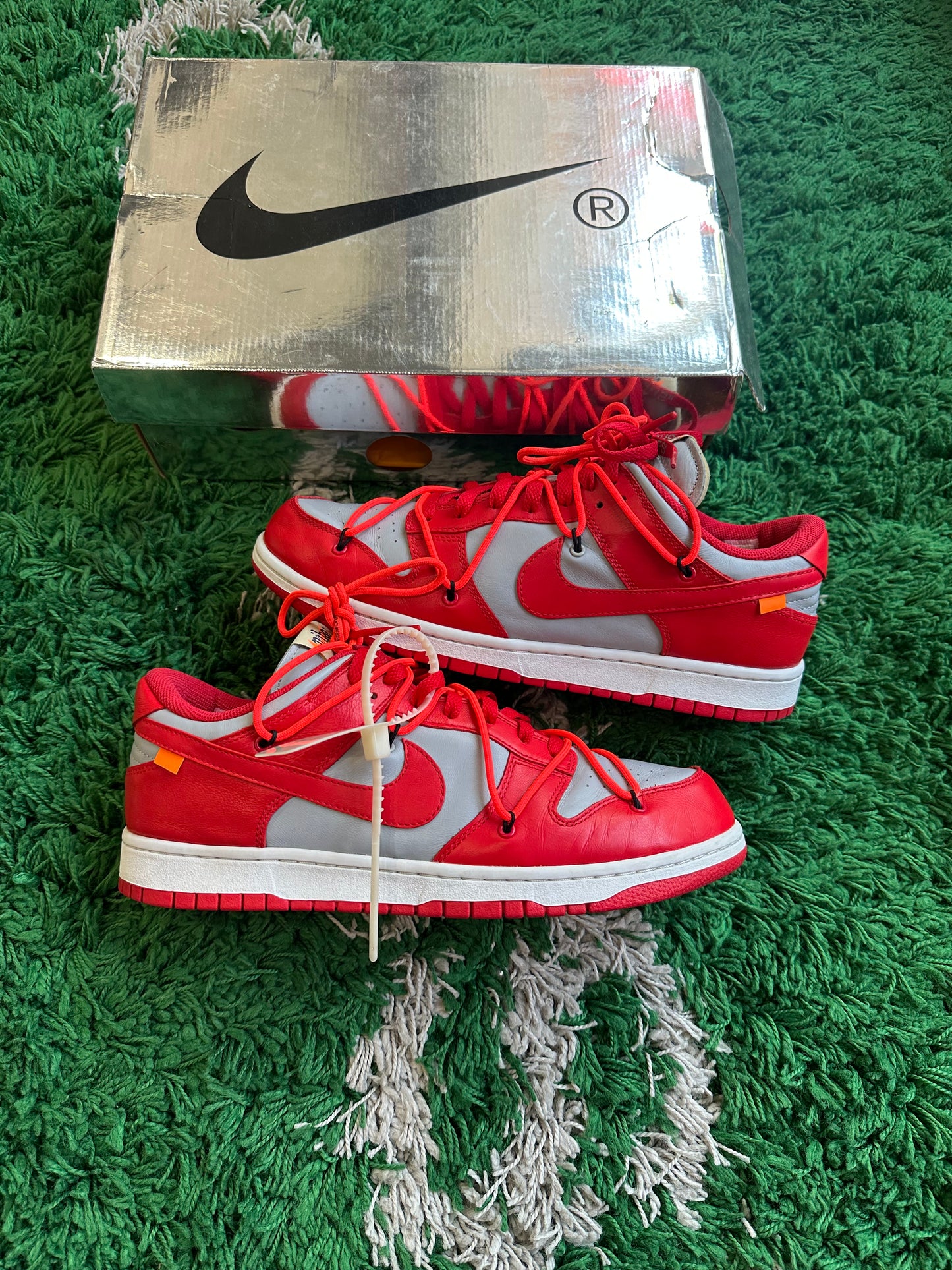 Nike Dunk Low Off White “University Red”