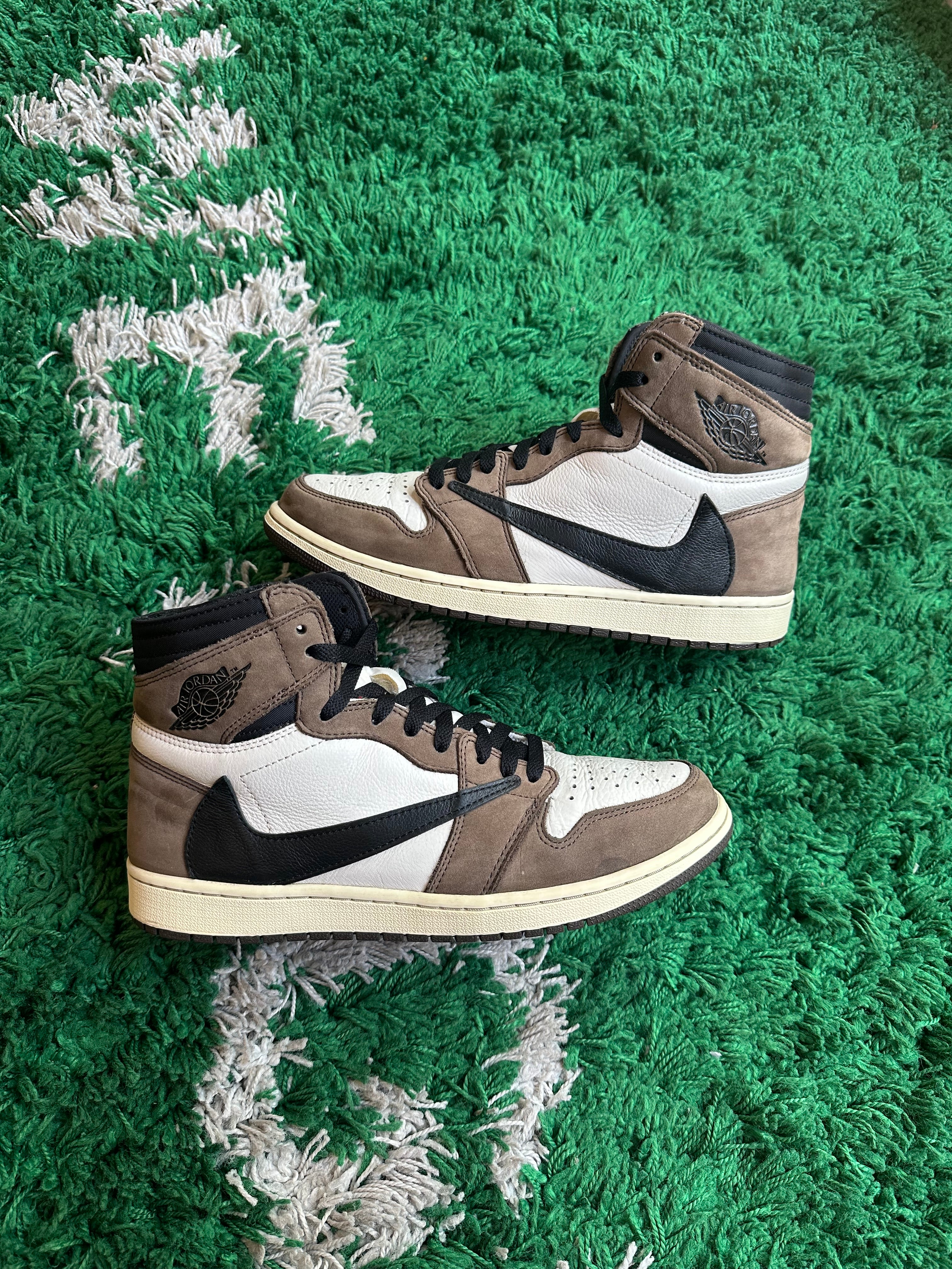 Jordan 1 High Travis Scott “Mocha”