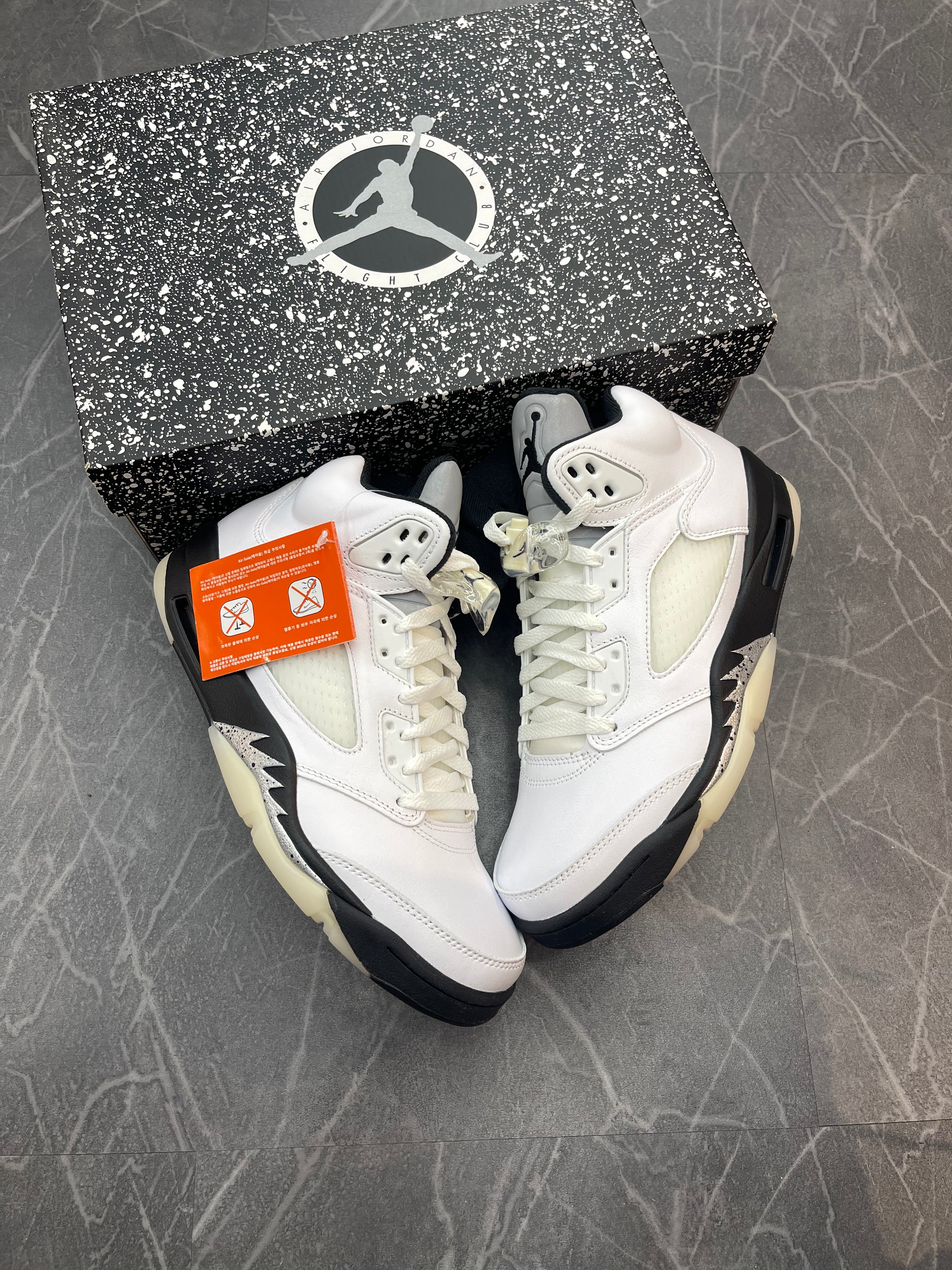 Jordan 5 “Reverse Metallic”