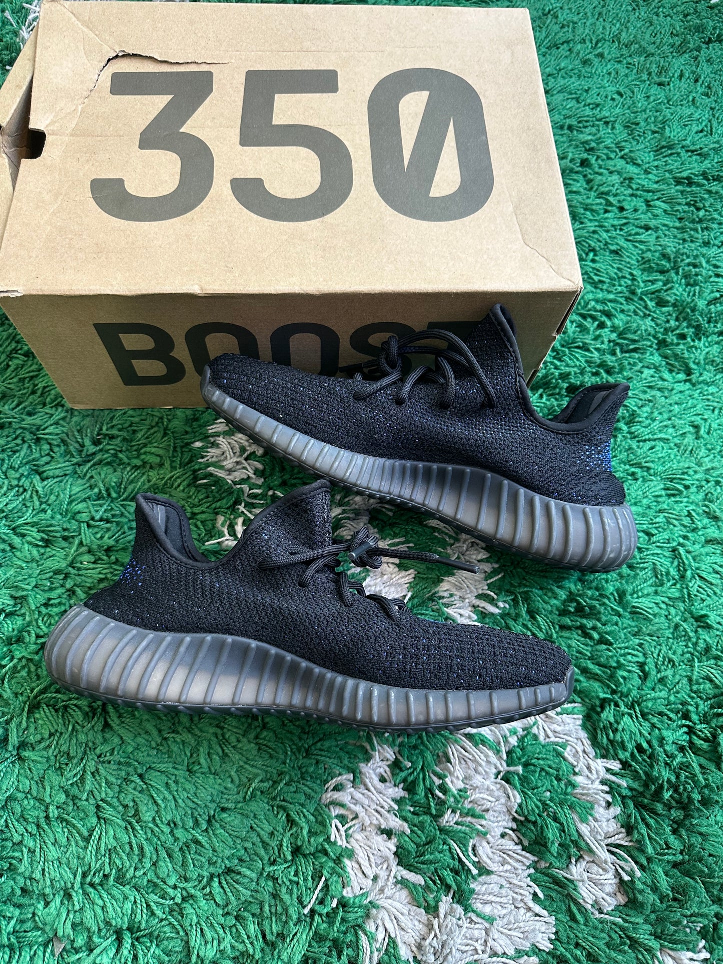 Yeezy 350 “Dazzling Blue”