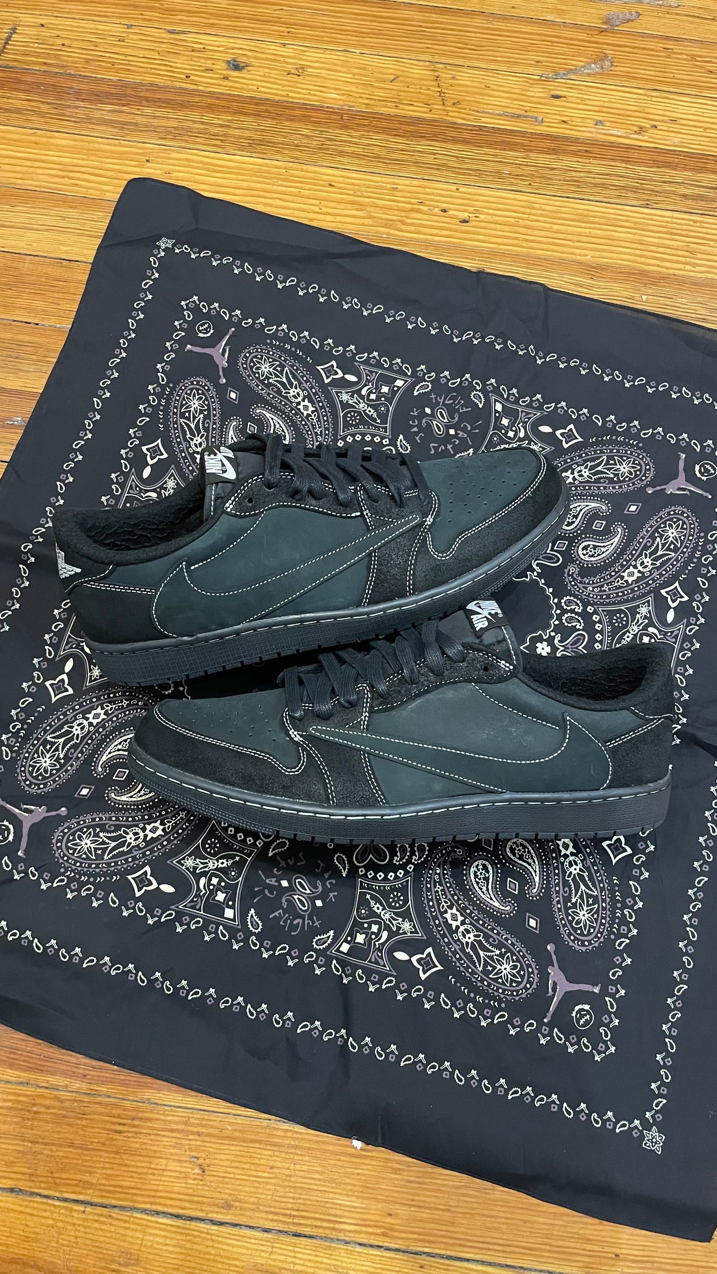 Jordan 1 Low x Travis Scott “Phantom”
