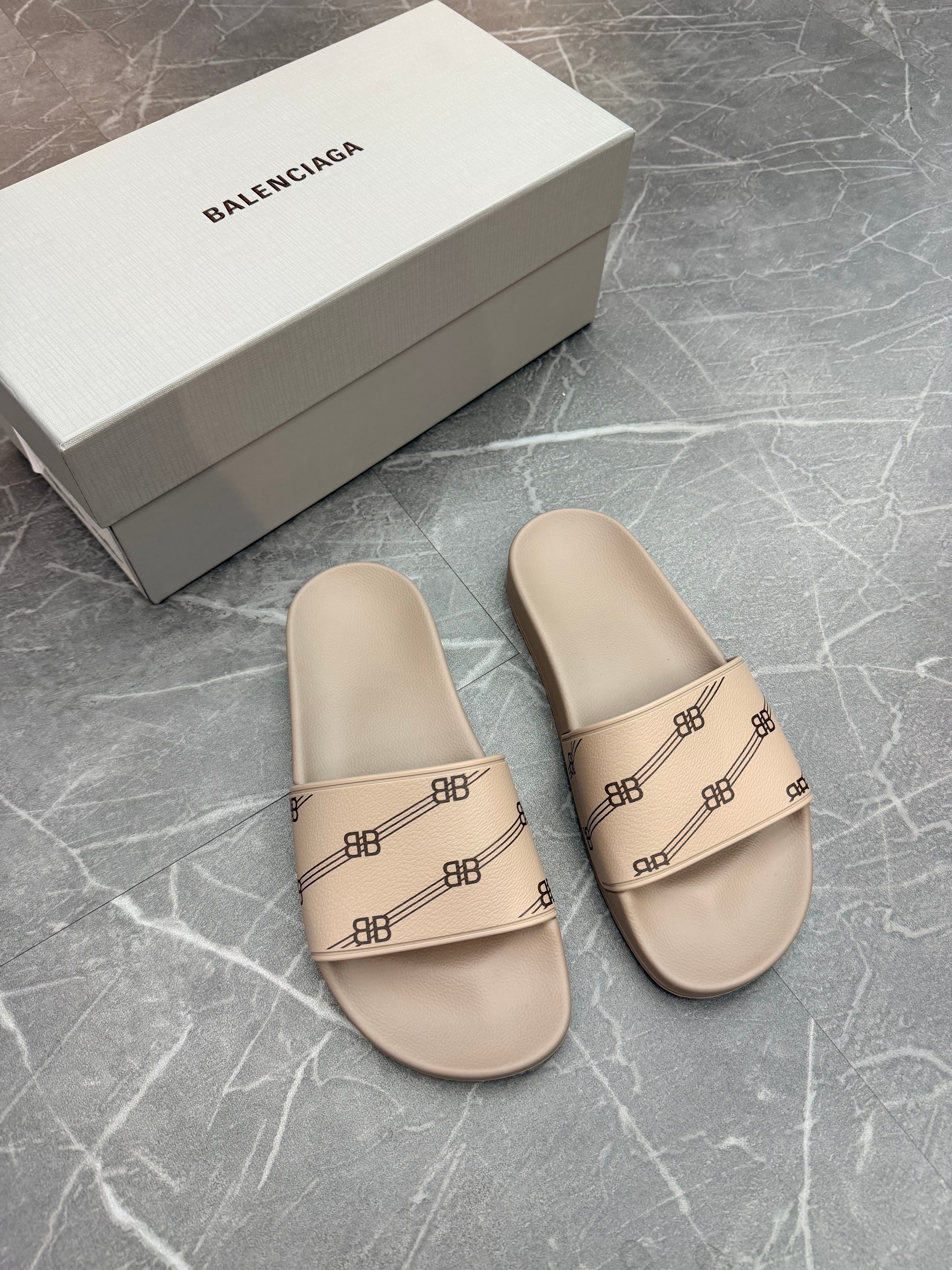 Balenciaga Pool Slides “Dark Begie”