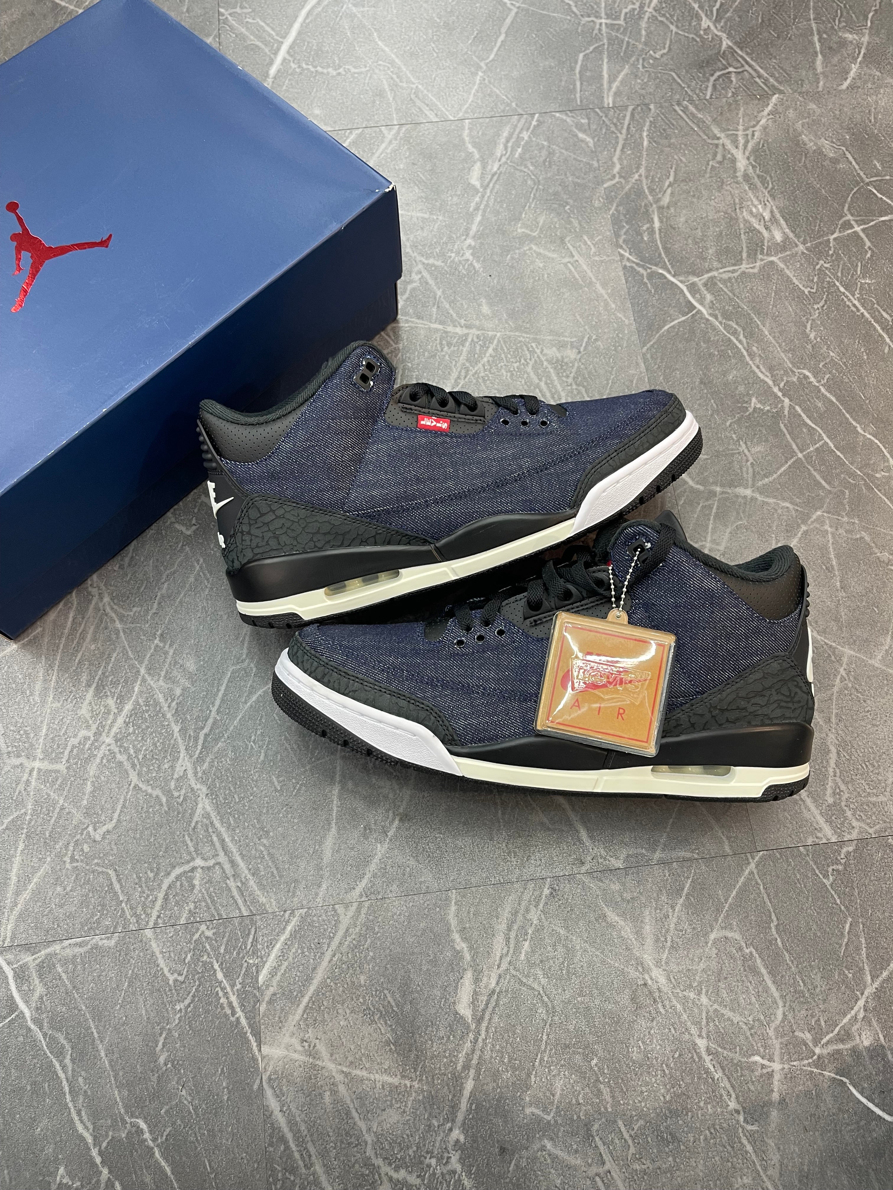 Jordan 2 Levi’s “Indigo”