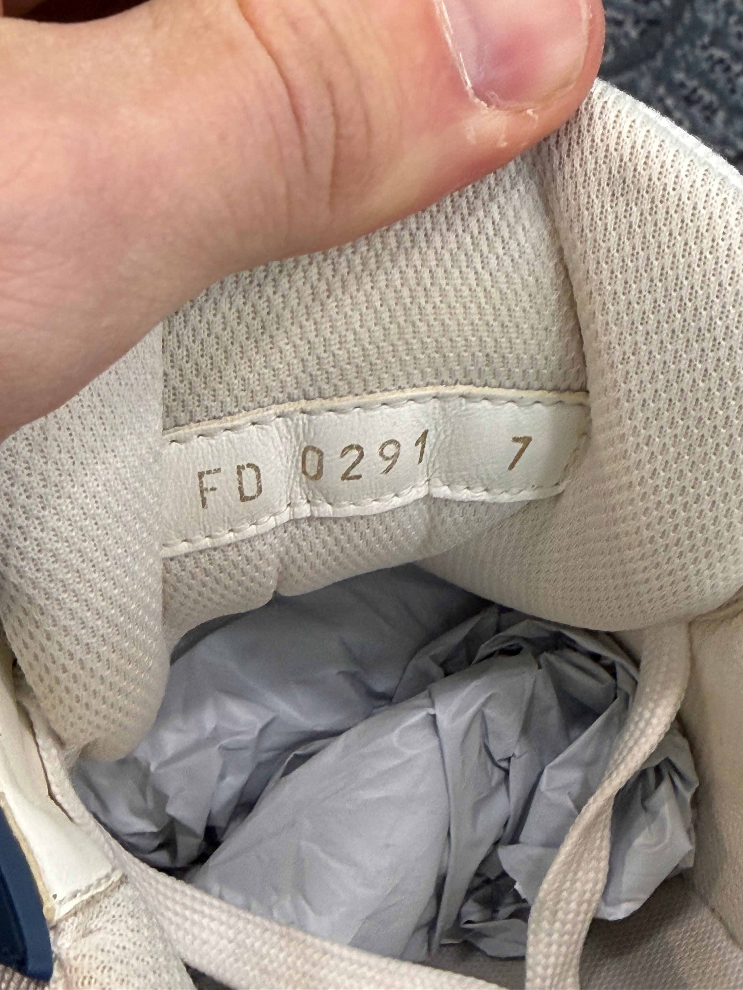 Louis Vuitton Trainer “Denim Blue”