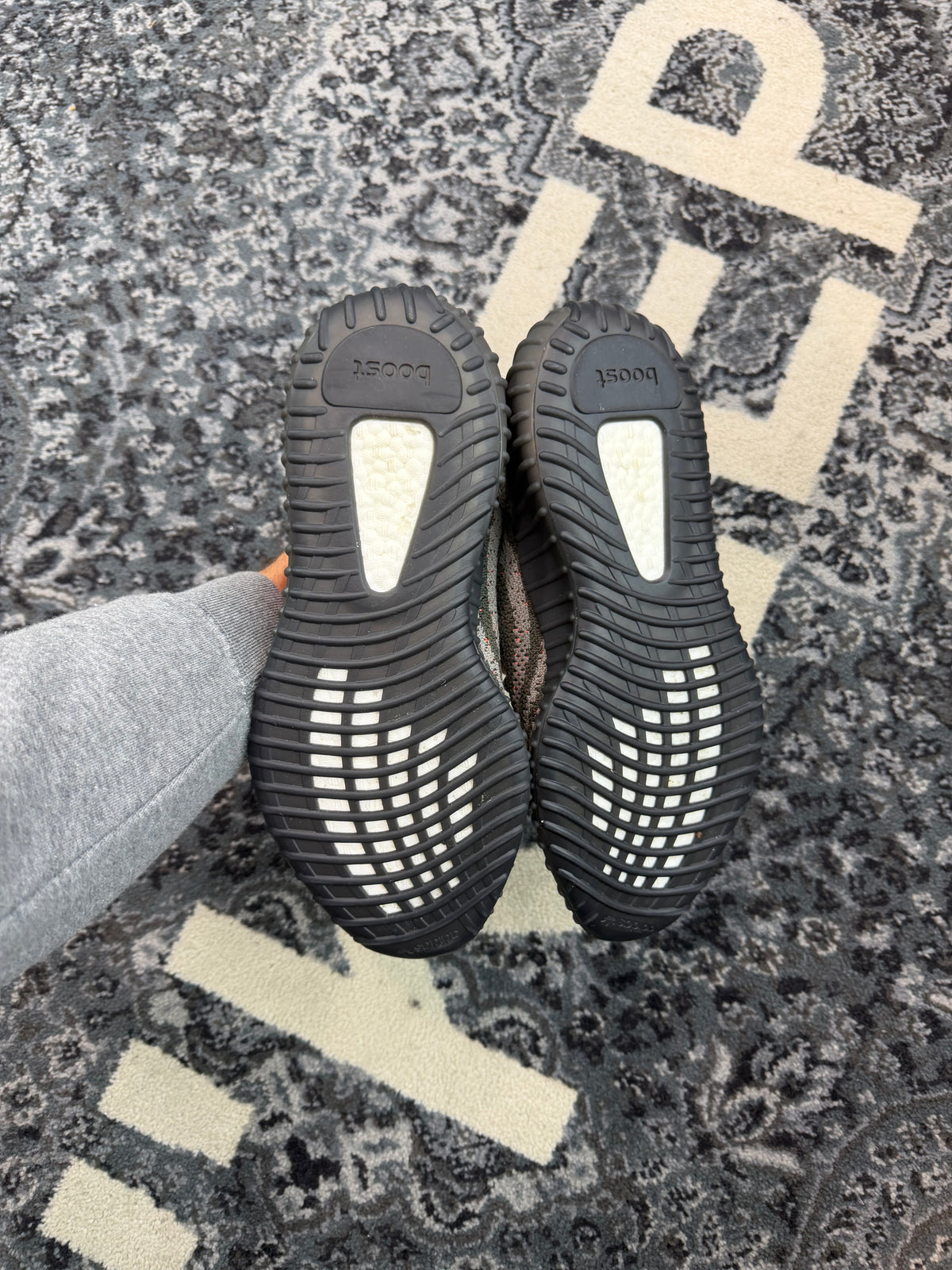 adidas Yeezy Boost 350 V2 Carbon Beluga