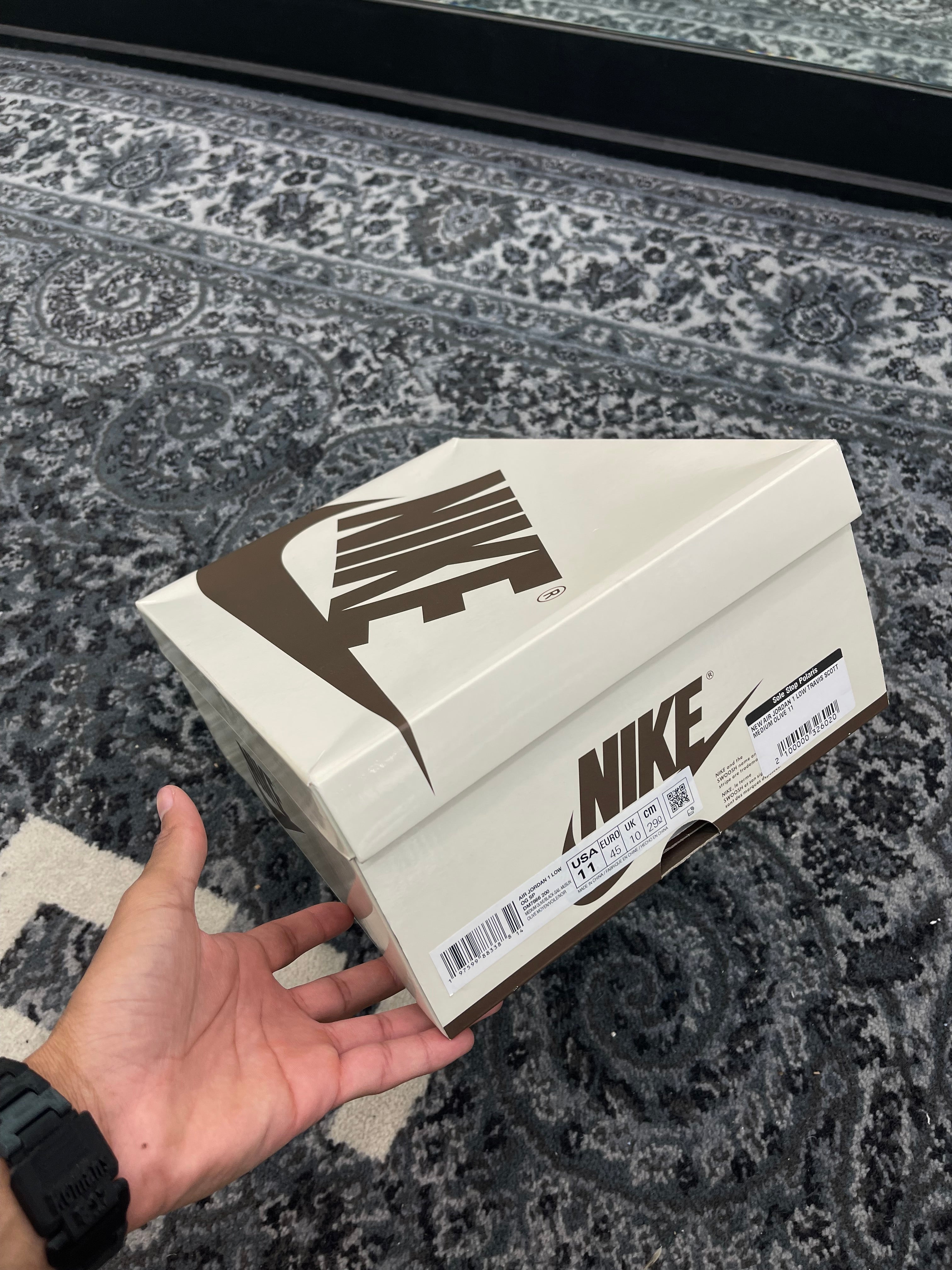 Jordan 1 Low x Travis Scott “Medium Olive”