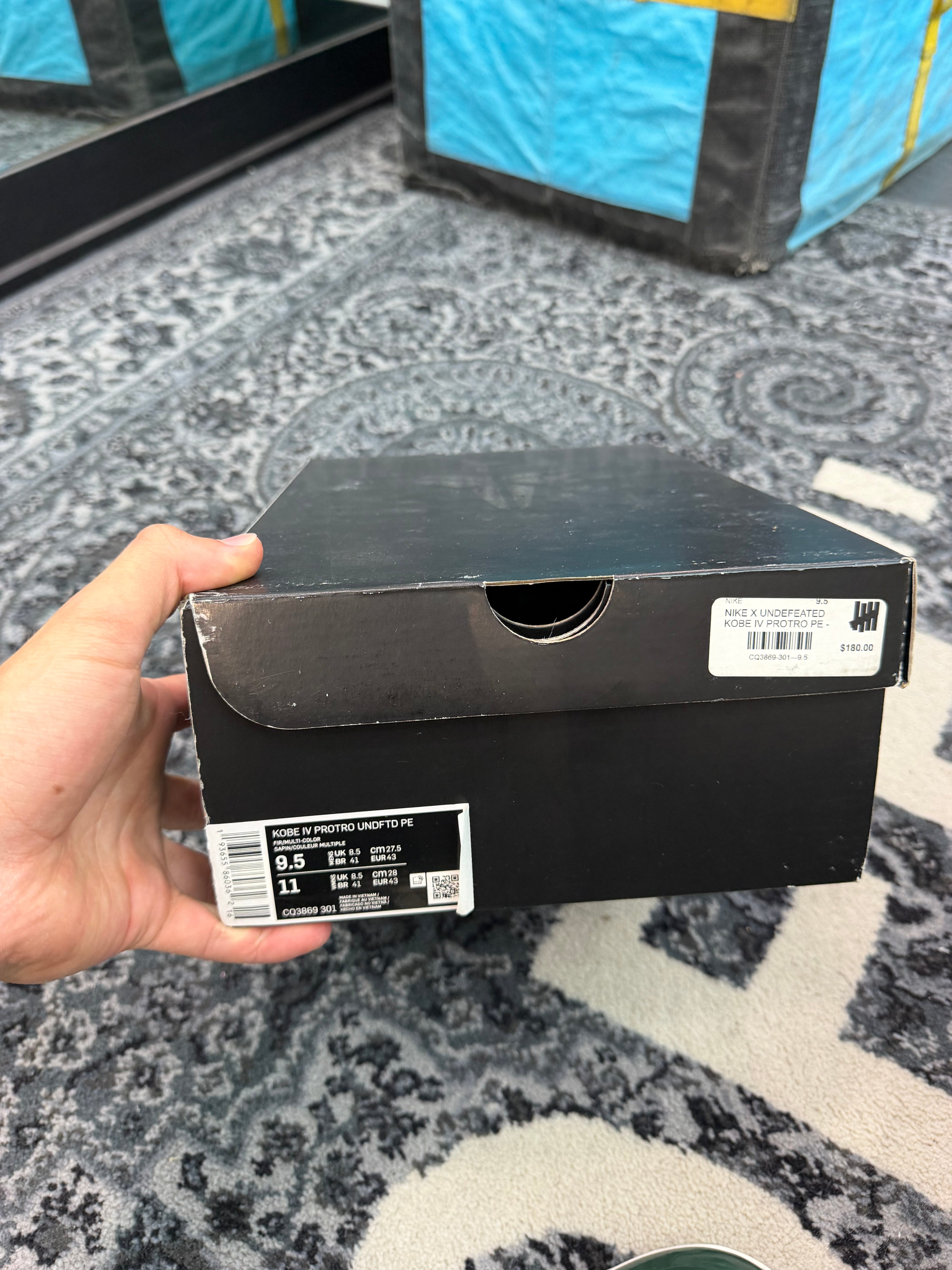 Kobe 4 Protro x Undefeated “Milwaukee Bucks”
