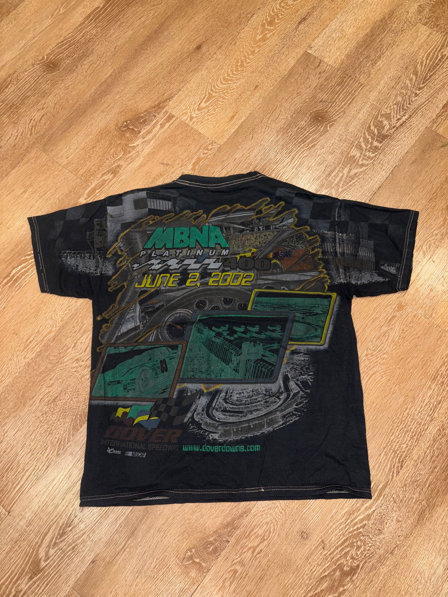 2002 NASCAR Dover MBNA Platinum 400 Tee (M)