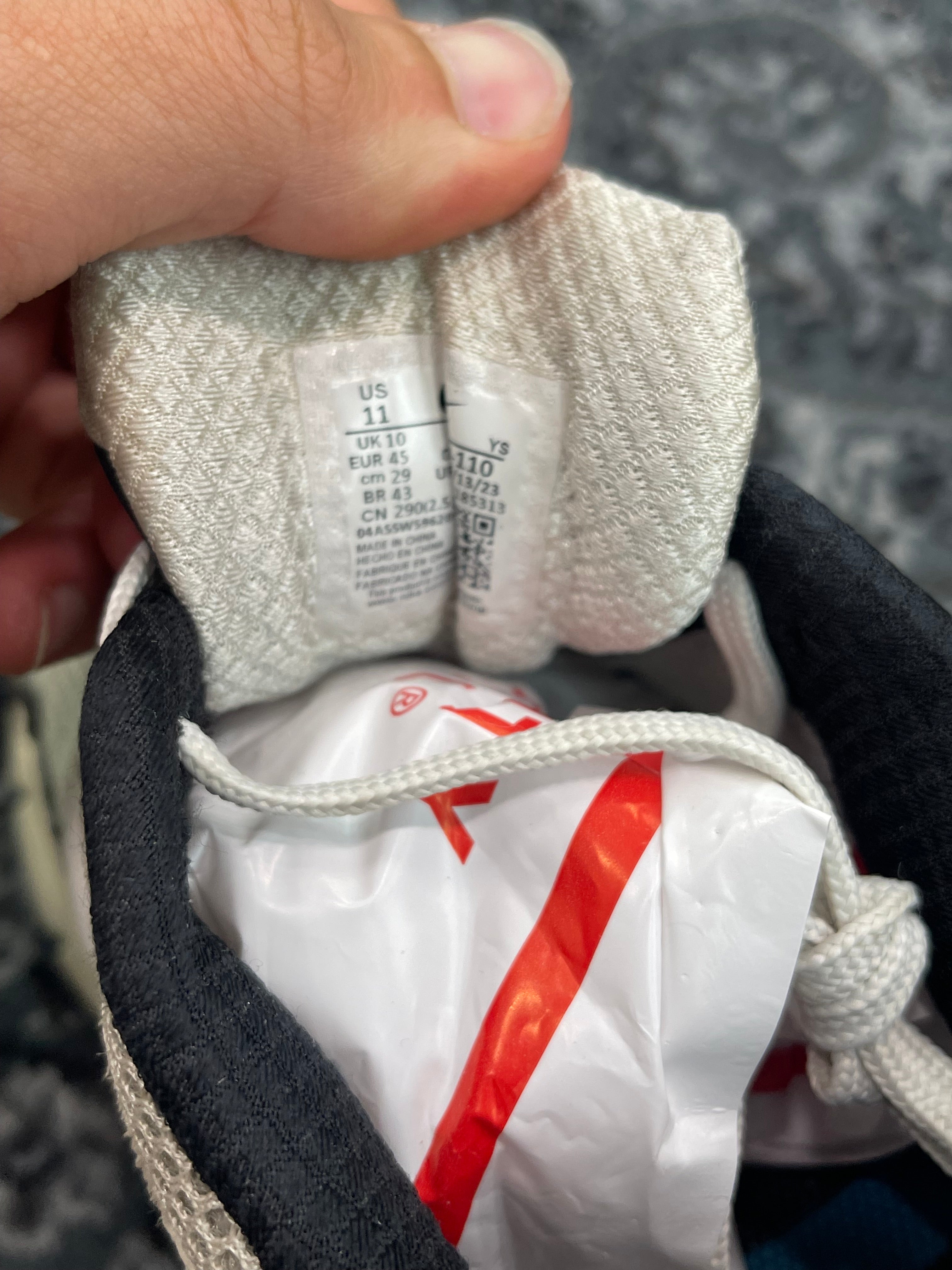 Nike Zoom Vomero 5 “Supersonic”