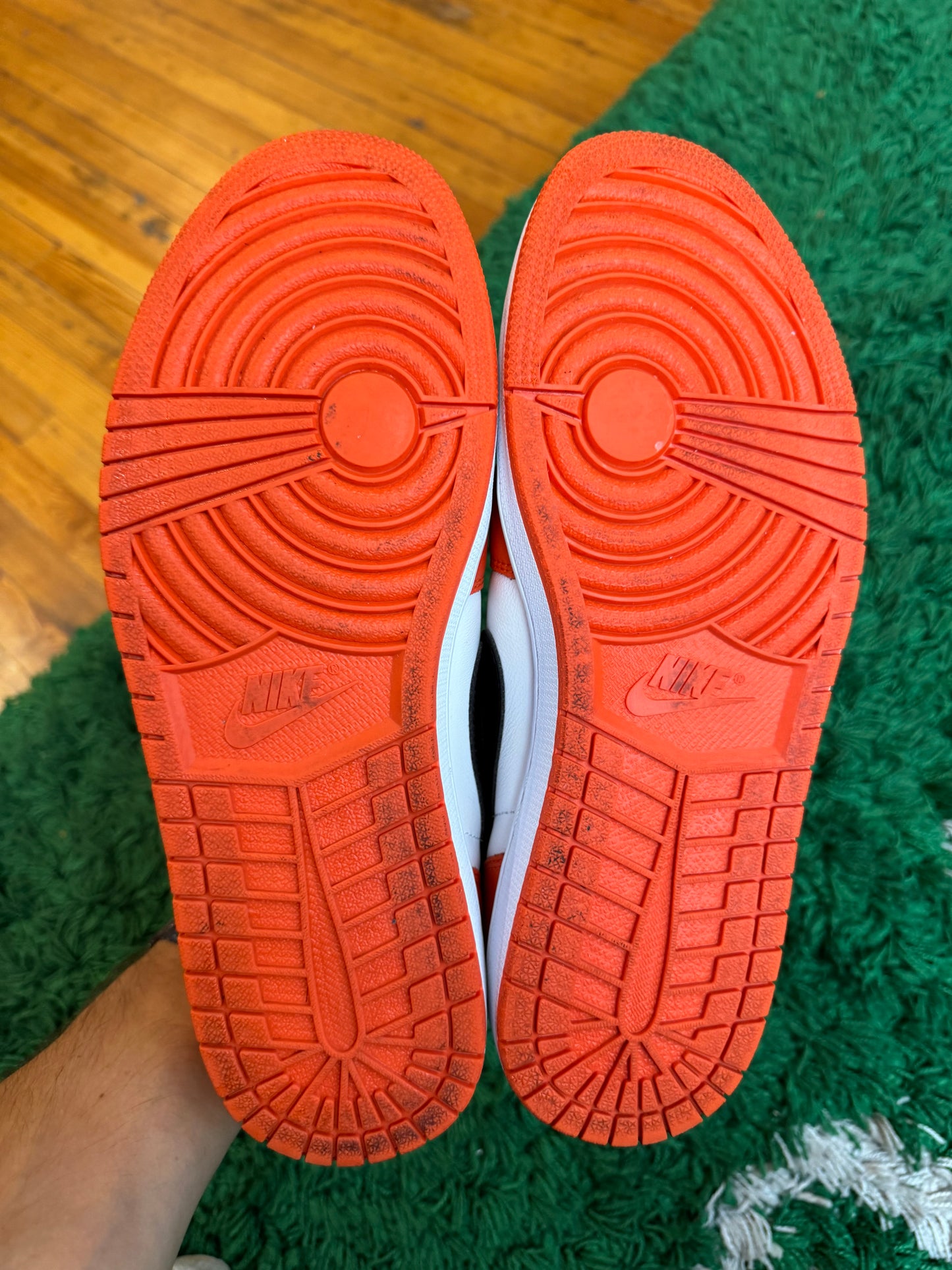 Jordan 1 Low “Starfish”
