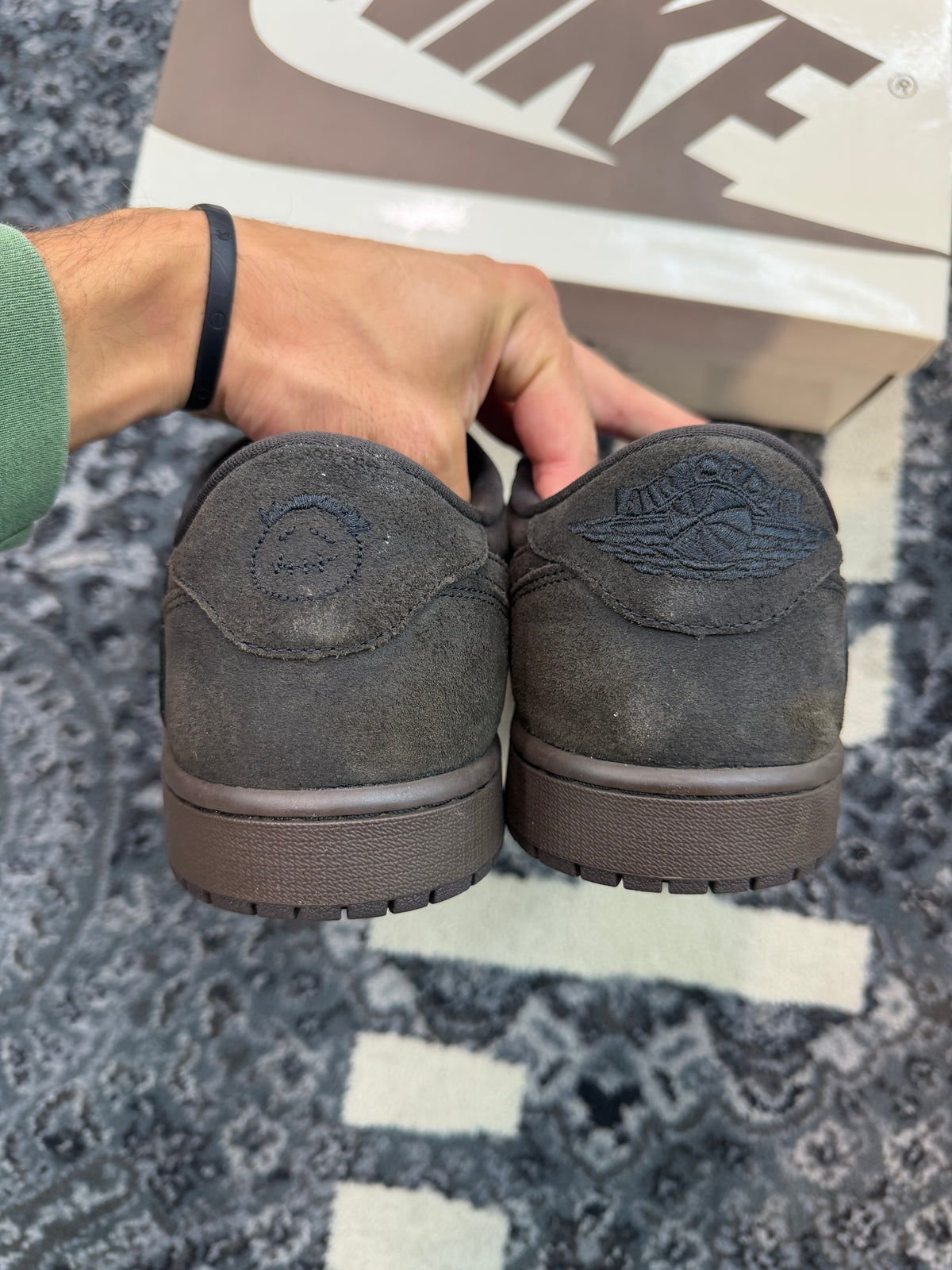 Jordan 1 Travis Scott “Velvet Brown”