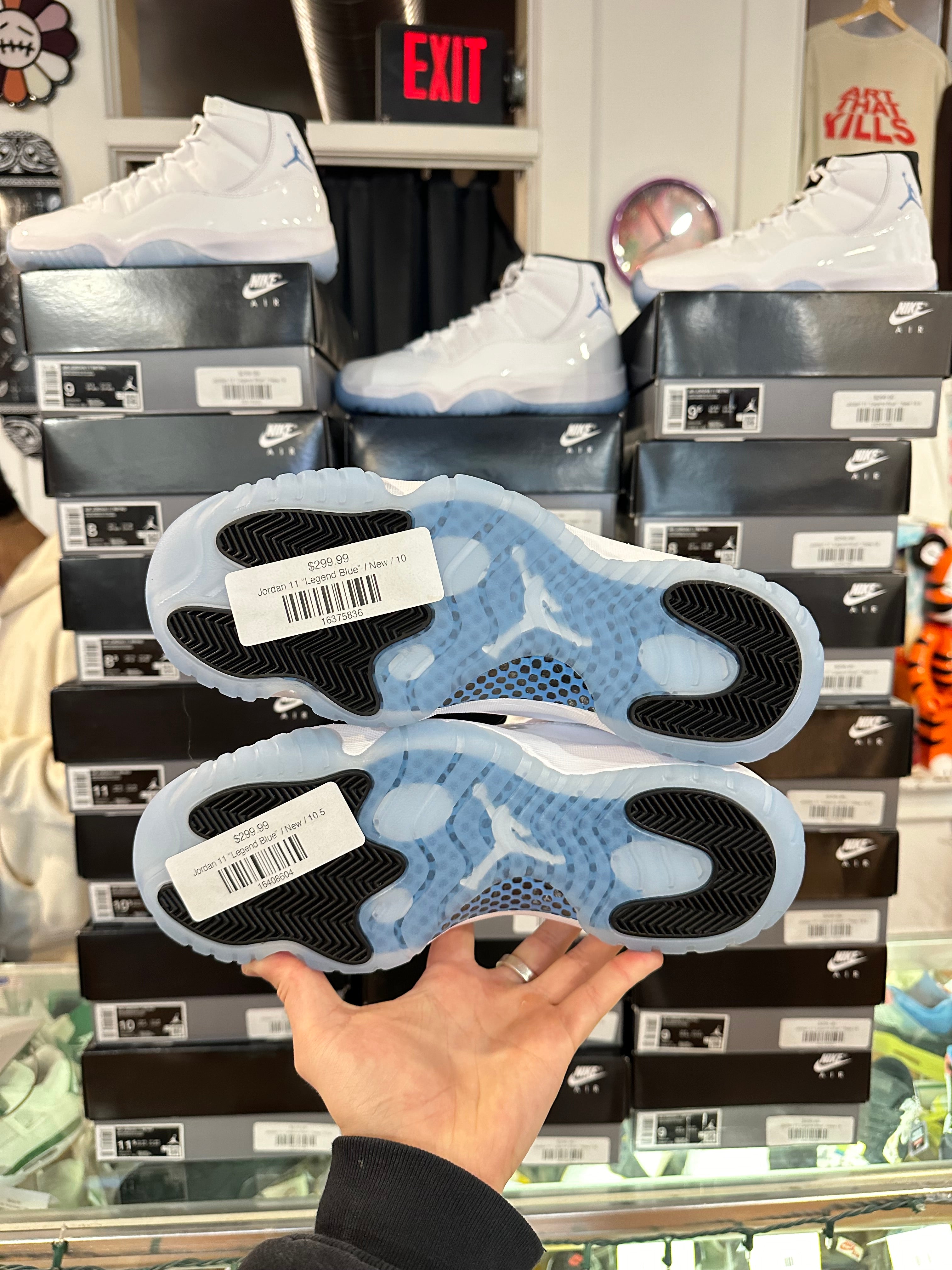 Jordan 11 “Legend Blue” (2024)