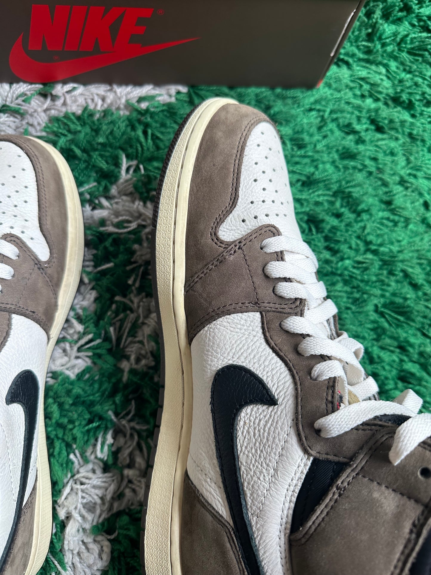 Jordan 1 Travis Scott High “Mocha”