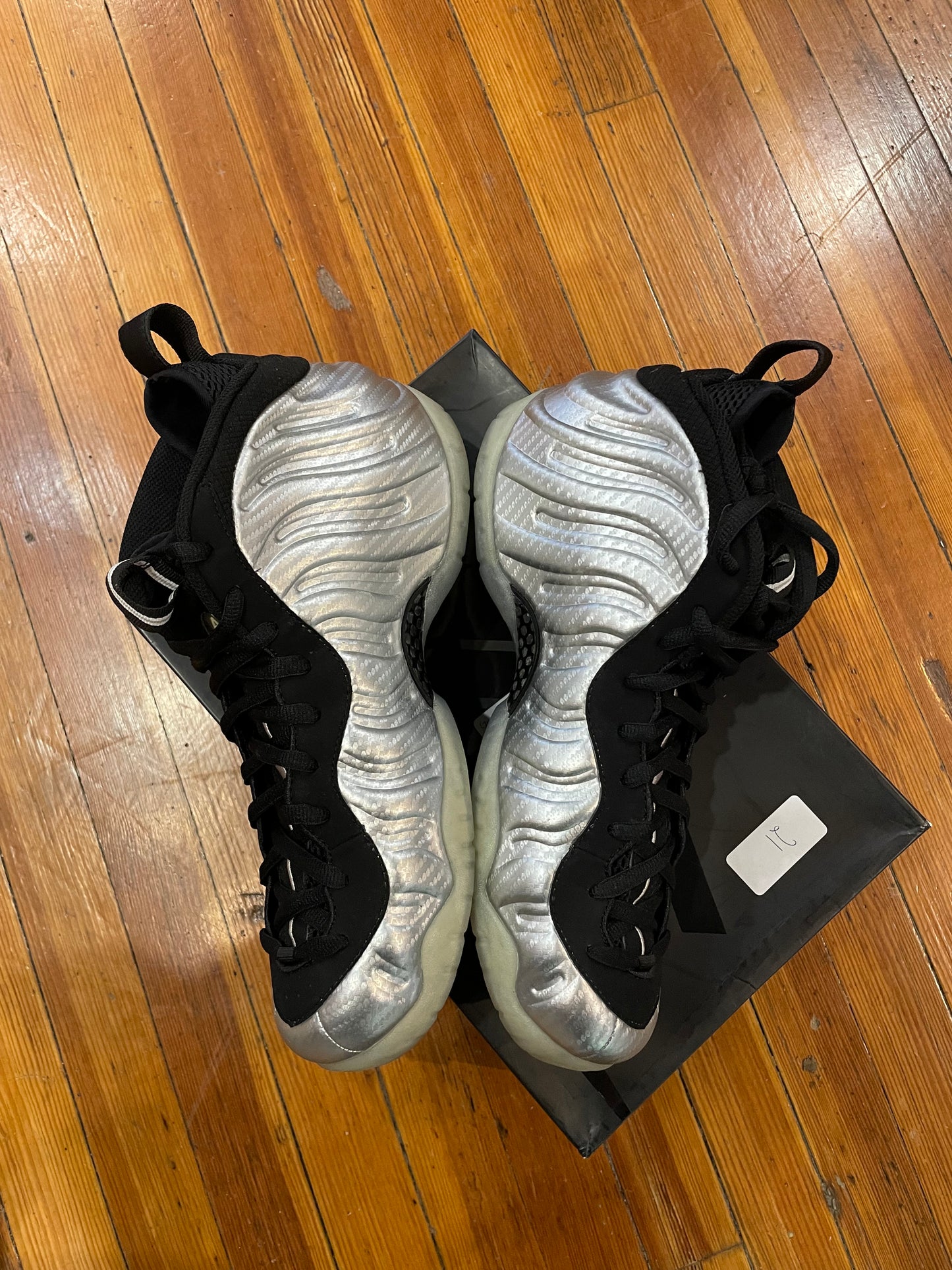 Nike Air Foamposite Pro “Silver Surfer”