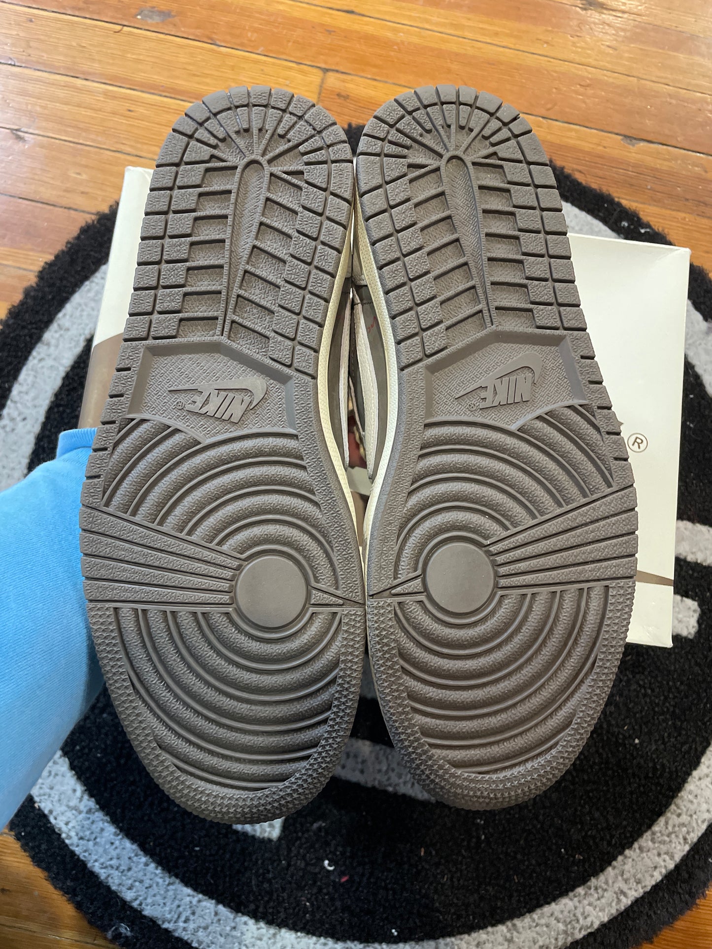 Jordan 1 Travis Scott Low “Reverse Mocha”