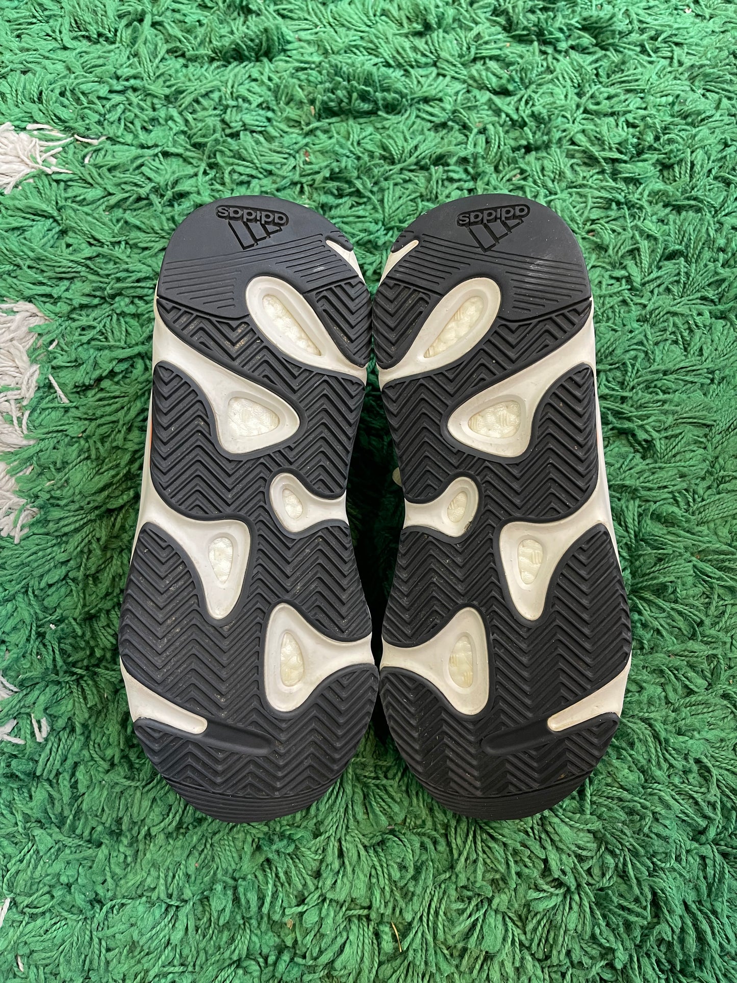 Yeezy 700 “Wave Runner”