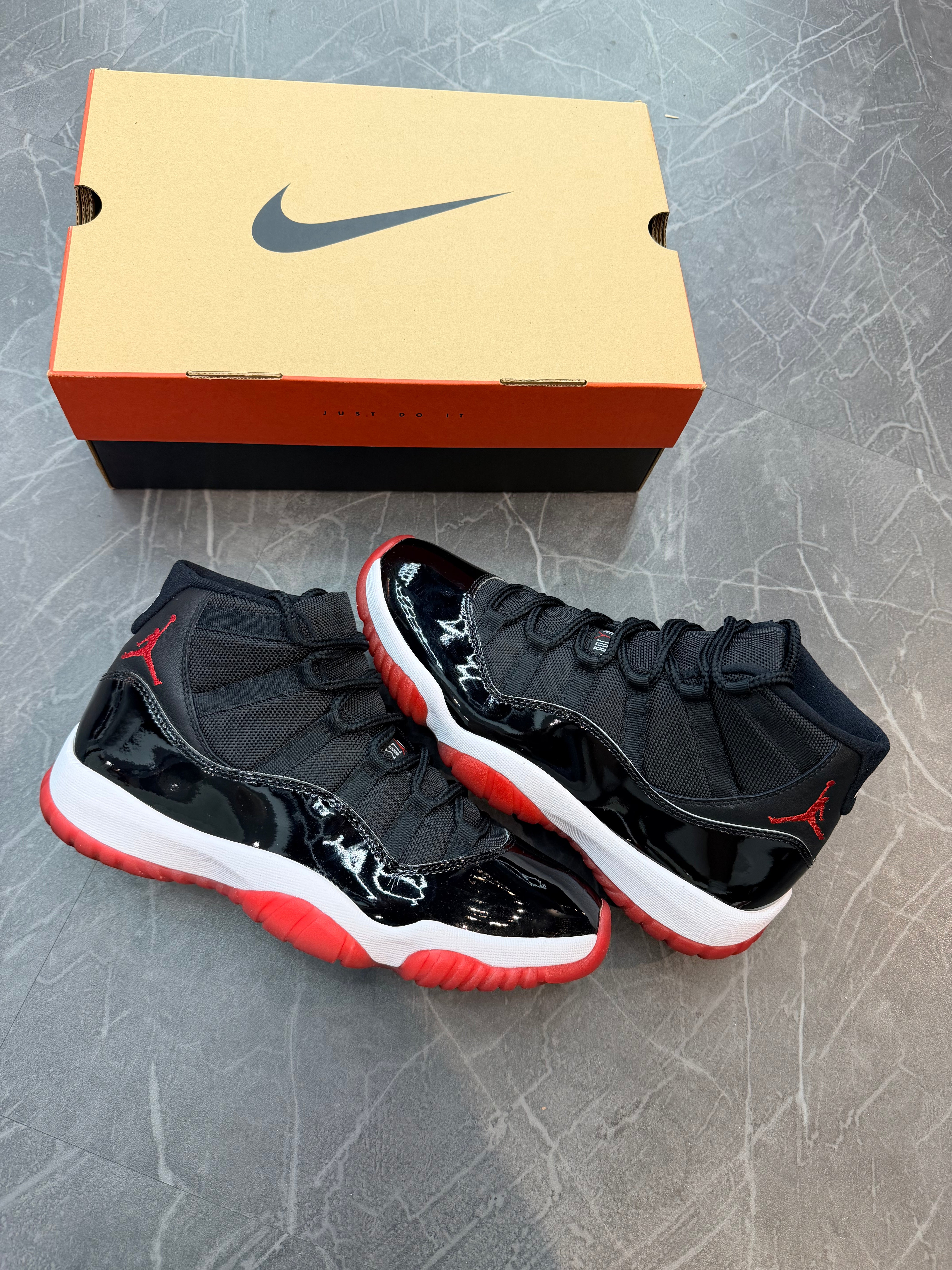 Jordan 11 “Playoffs Bred” (2019)