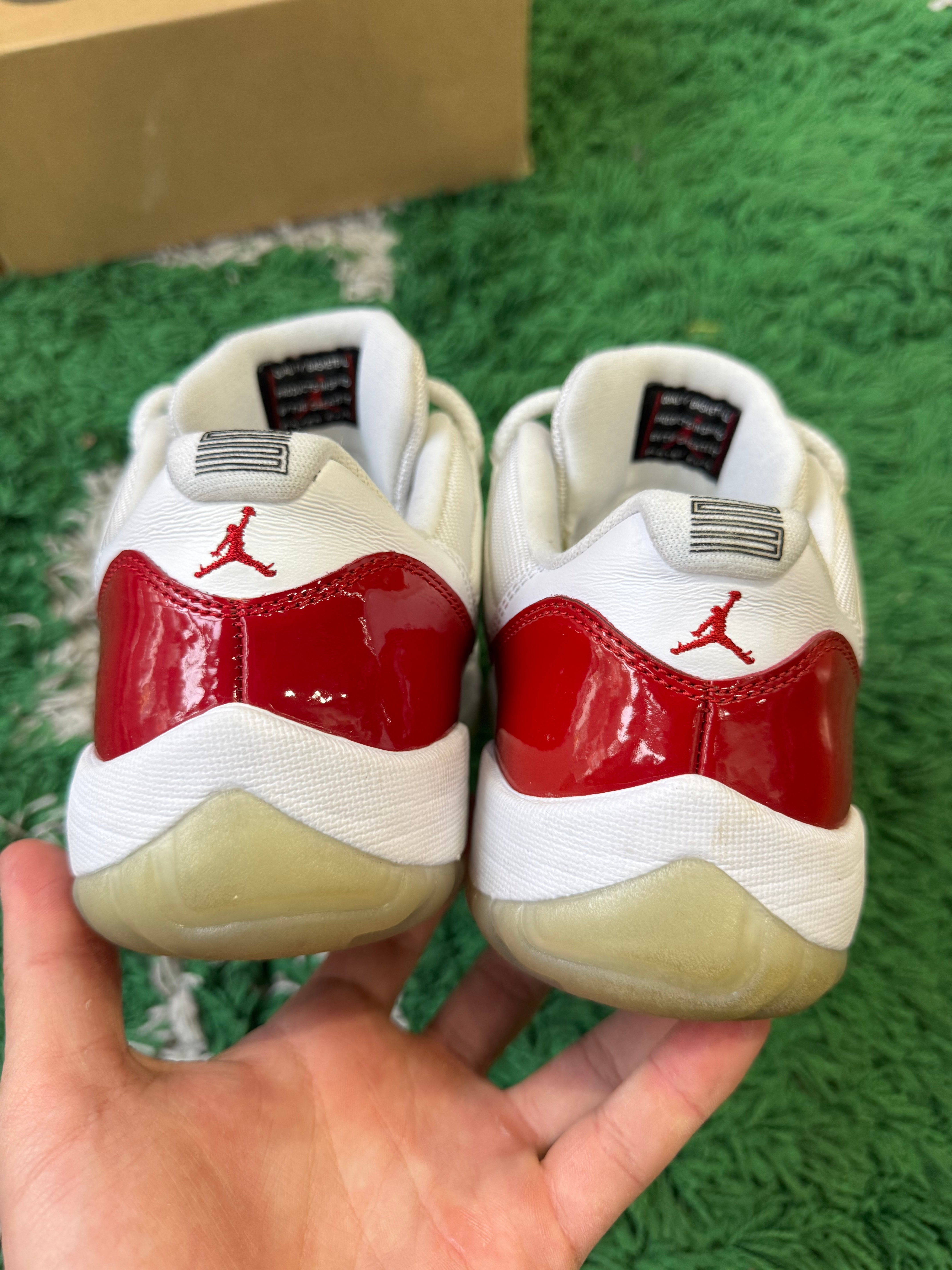 Jordan 11 Low “Cherry” (2016)