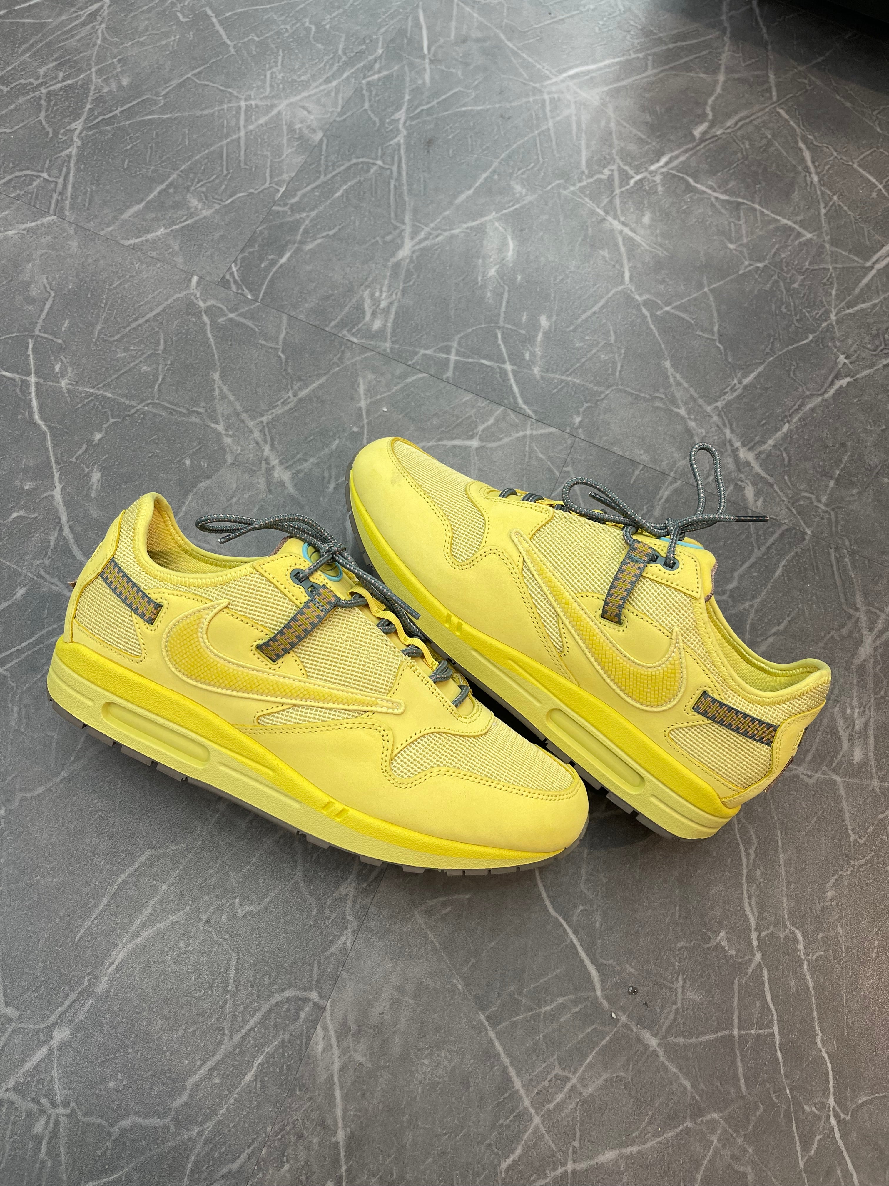 Travis Scott Air Max 1 Saturn Gold