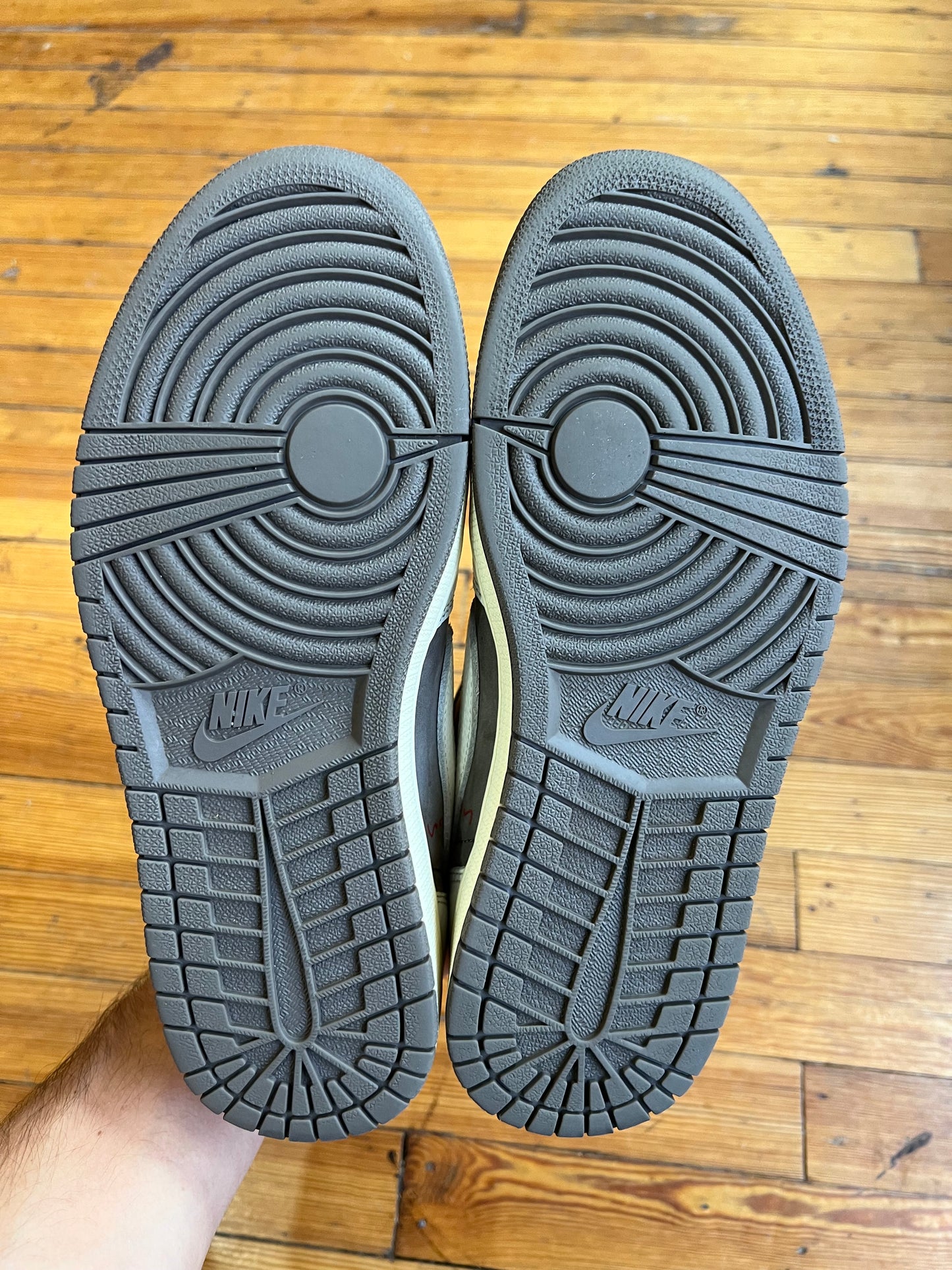 Jordan 1 Low x Travis Scott “Reverse Mocha”