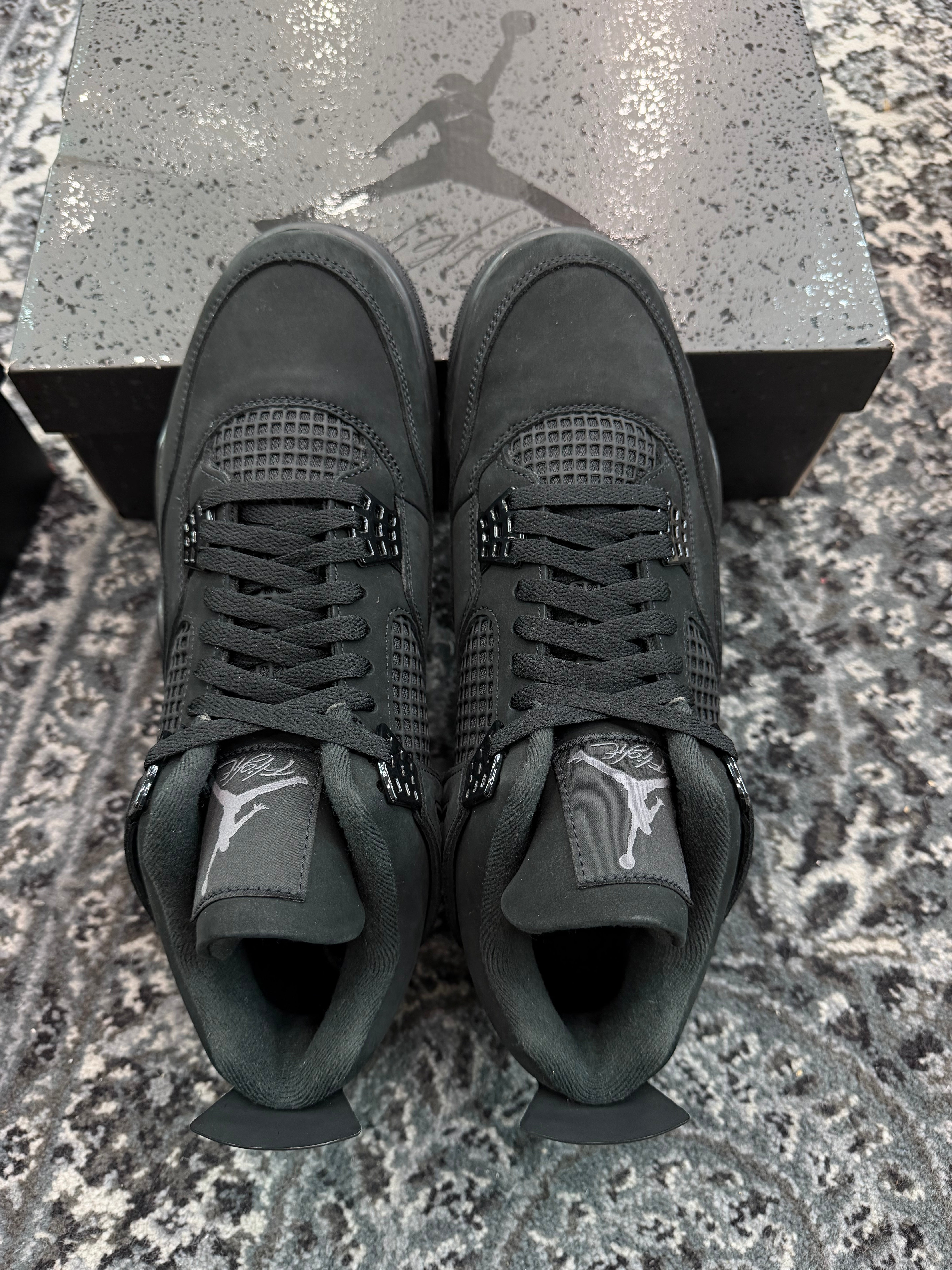 Jordan 4 “Black Cat” (2025)