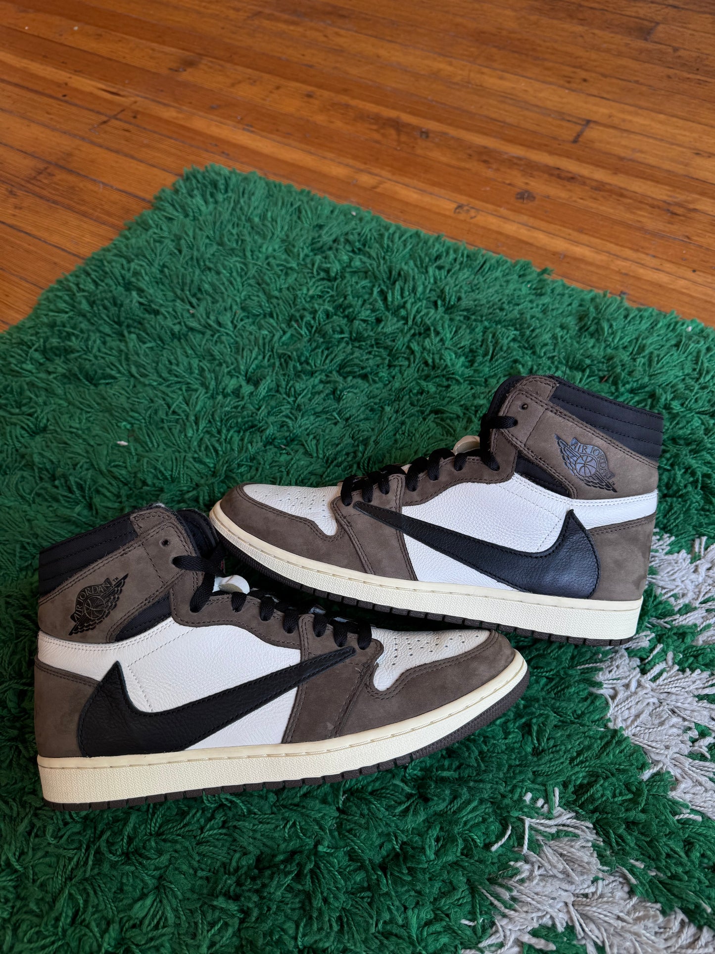 Jordan 1 High x Travis Scott “Mocha”